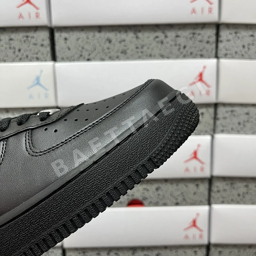나이키 [MAX] 에어 포스 1 로우 CU9225-002 201088 Nike Air Force 1 Low Supreme Black White 상세 이미지 8