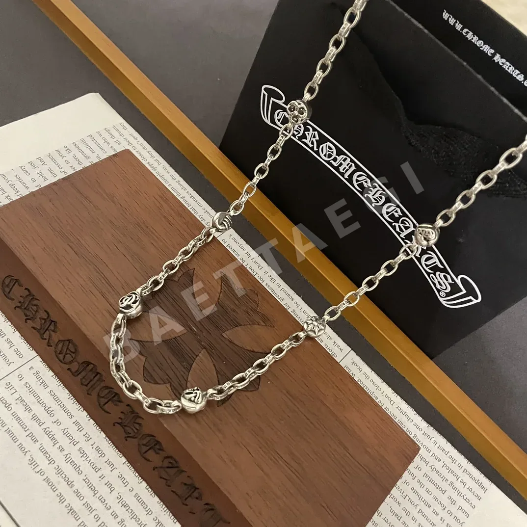 크롬하츠 클래식 레터 엠보스 목걸이 상세 이미지 4