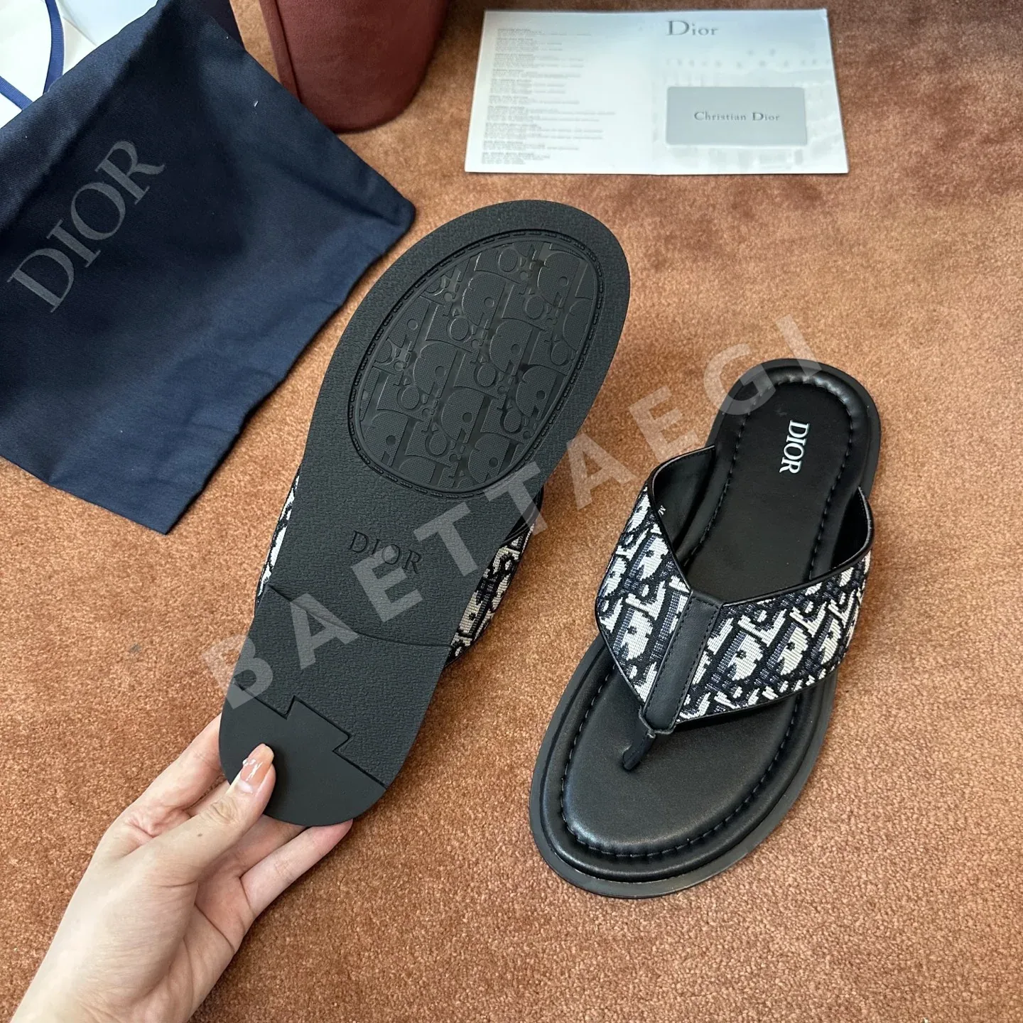 디올(Dior)의 알리아스 통 샌들 슬리퍼 상세 이미지 7