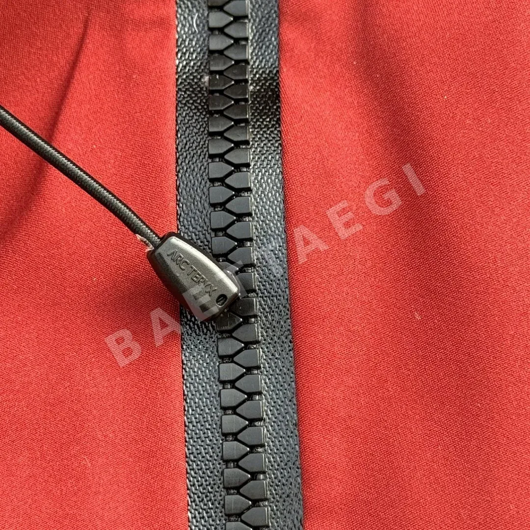 아크테릭스 [TZ] 알파 SV 자켓 7세대 보르도 레드 200143 Arc'teryx Alpha SV Jacket 7 Podol Red 상세 이미지 4