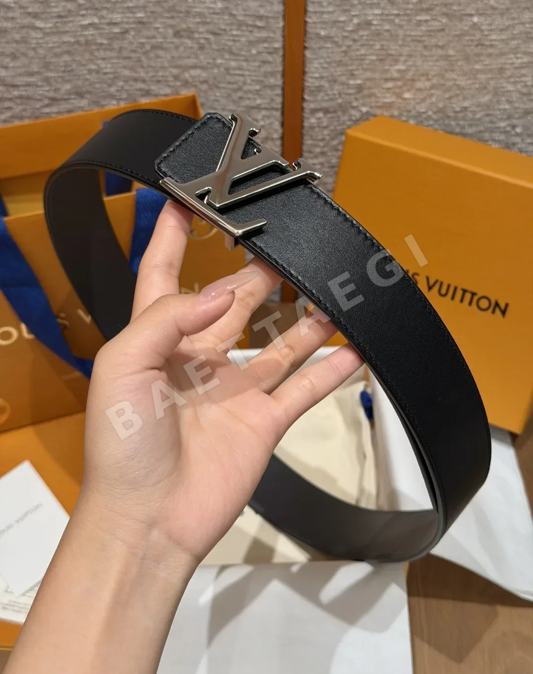 루이비통 옵틱 40mm 리버시블 소가죽 벨트 상세 이미지 4