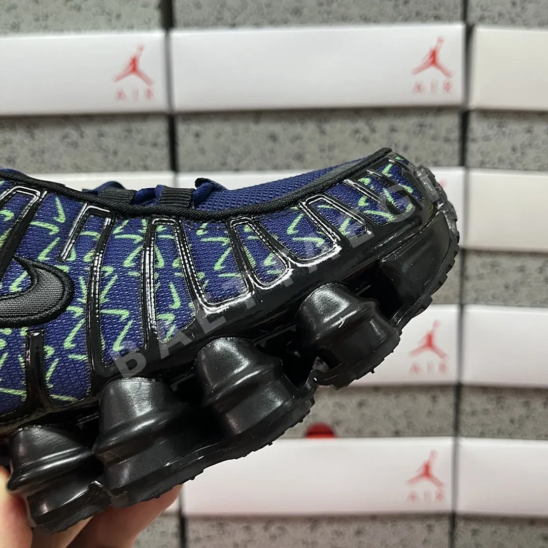 나이키 [WM] 샥스 TL CT5527-400 201128 Nike Shox TL Mini Swoosh Obsidian Black Volt 상세 이미지 5