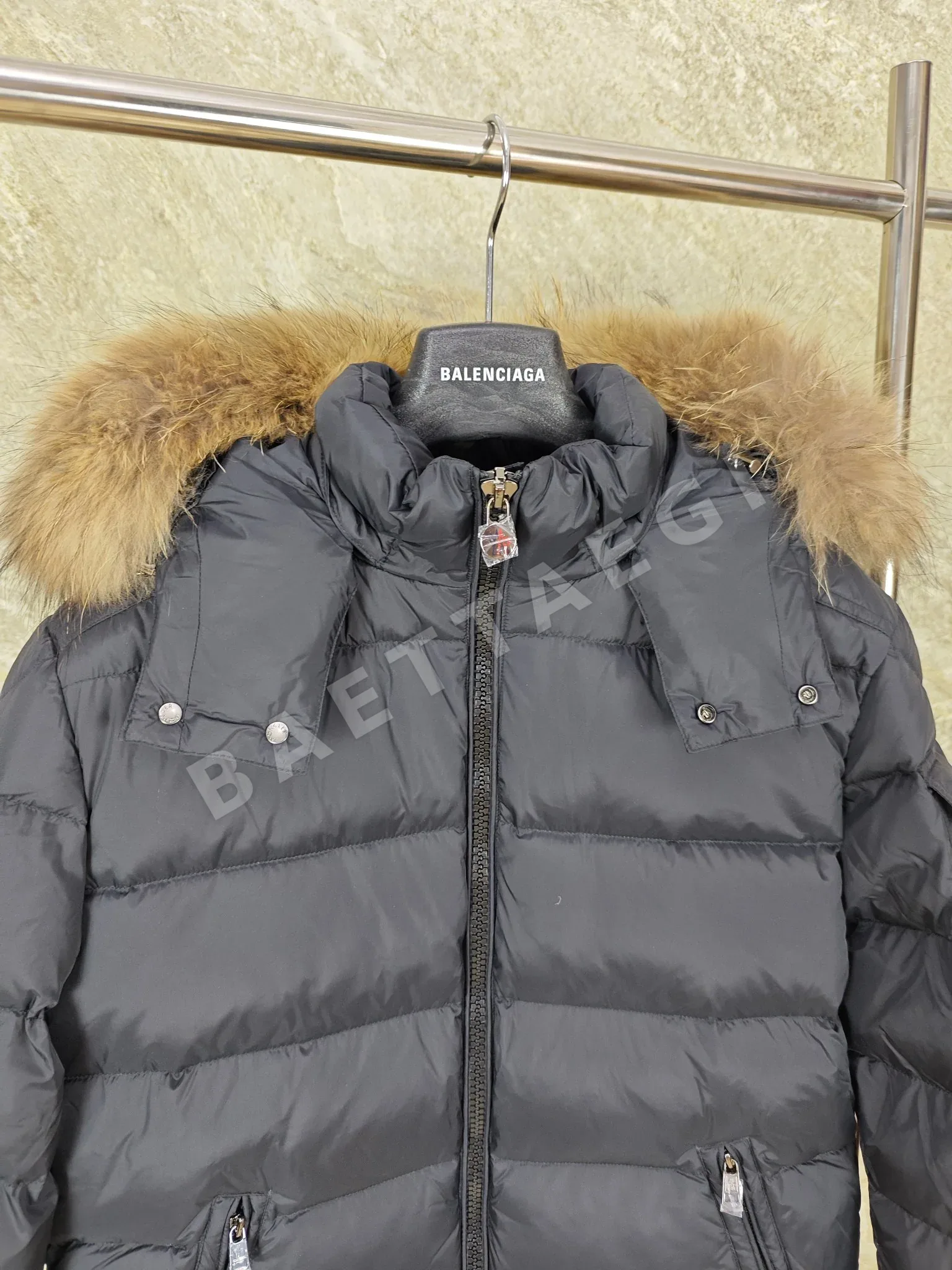 몽클레르 마야프 쇼트 다운 자켓 상세 이미지 3