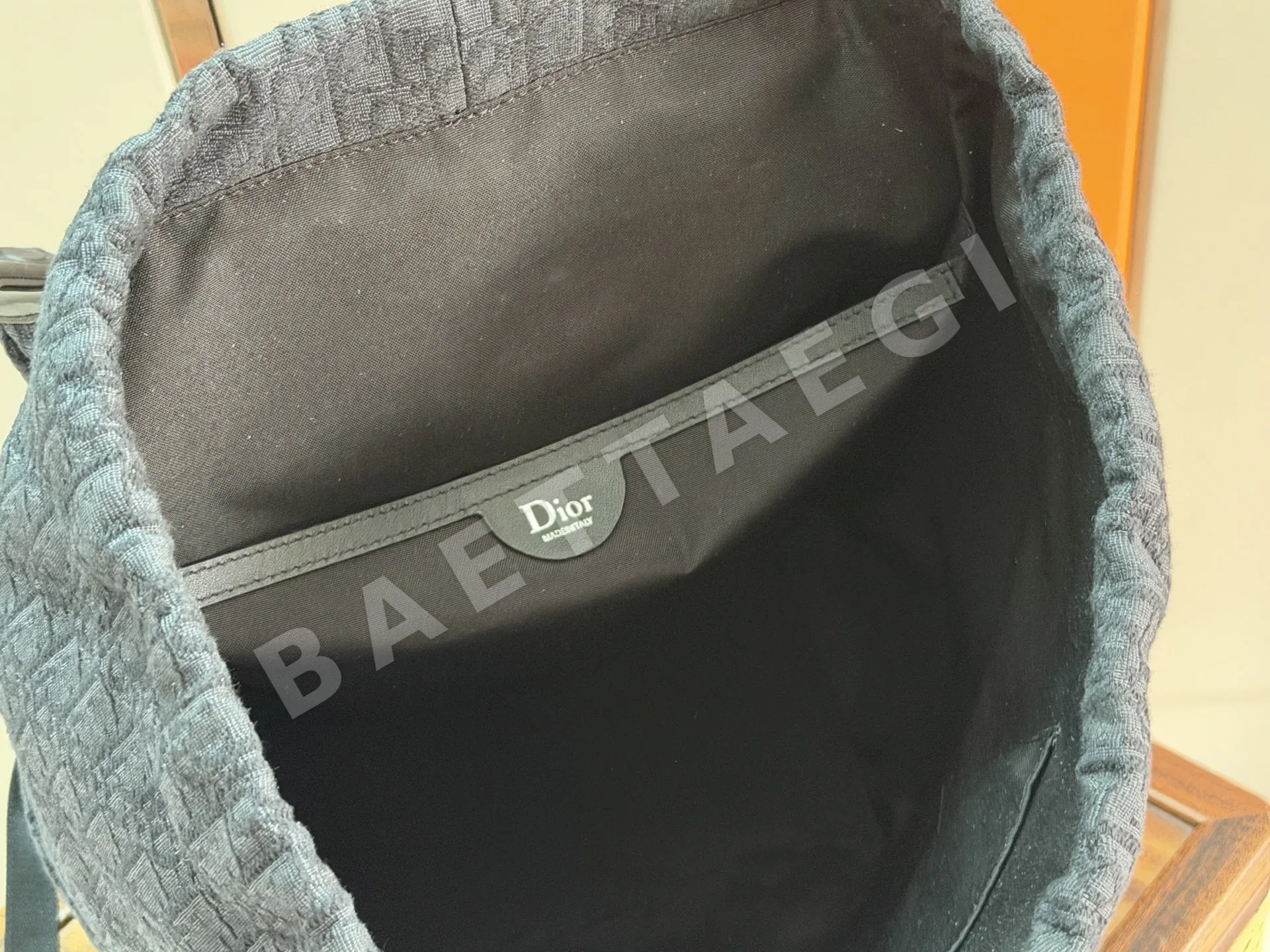 디올 젯 백팩 상세 이미지 10