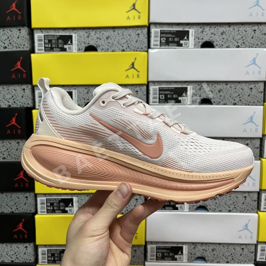 나이키 줌 보메로 18 HM6804-601 201105 Nike Zoom Vomero 18 상세 이미지 9