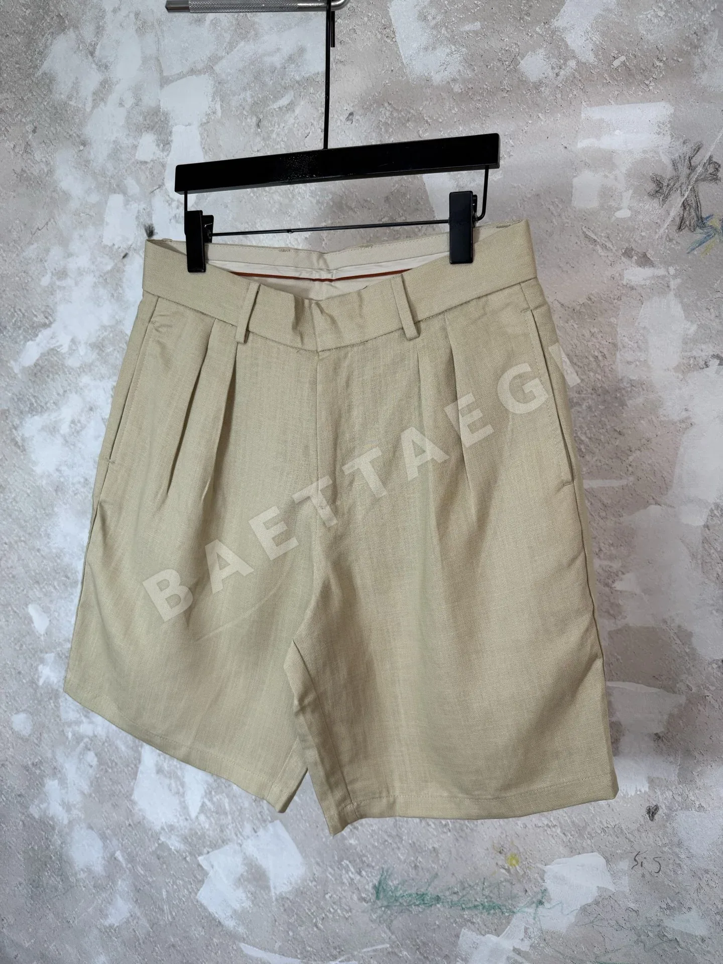 로로피아나 린넨 더블 플리츠 하이웨이스트 버뮤다 반바지 상세 이미지 4