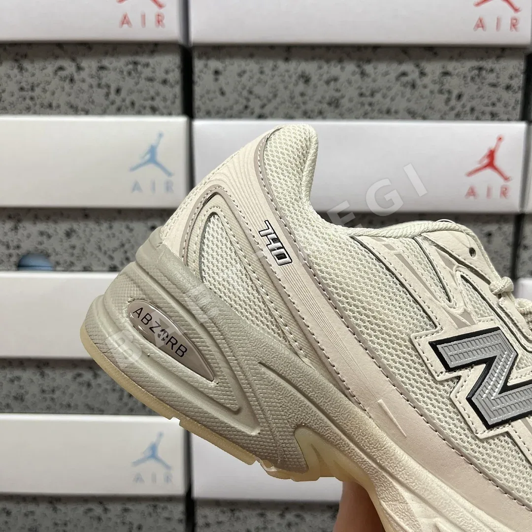 뉴발란스 [XY] 740 U740LN1 202057 New Balance 740 Lunar New Year 상세 이미지 5