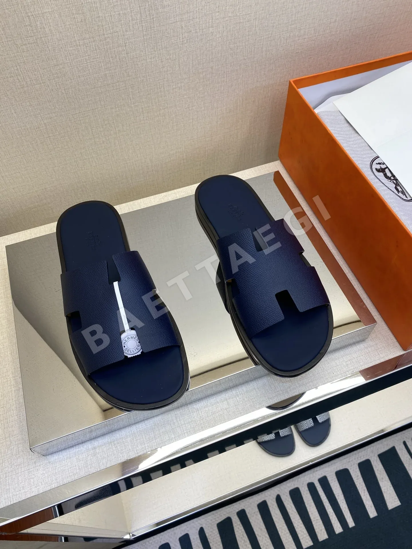 에르메스 샌들 남성 가죽 H 패턴 161926