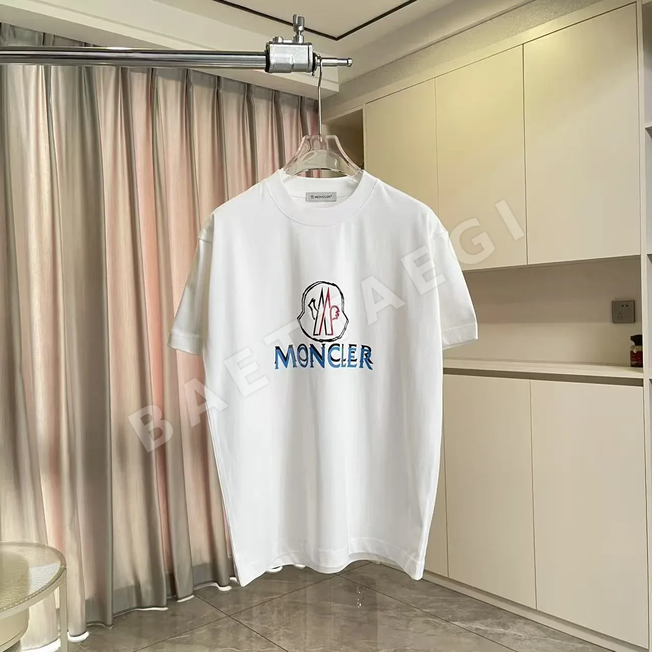 몽클레르 로고 플로키 가공 반팔 티셔츠 88873