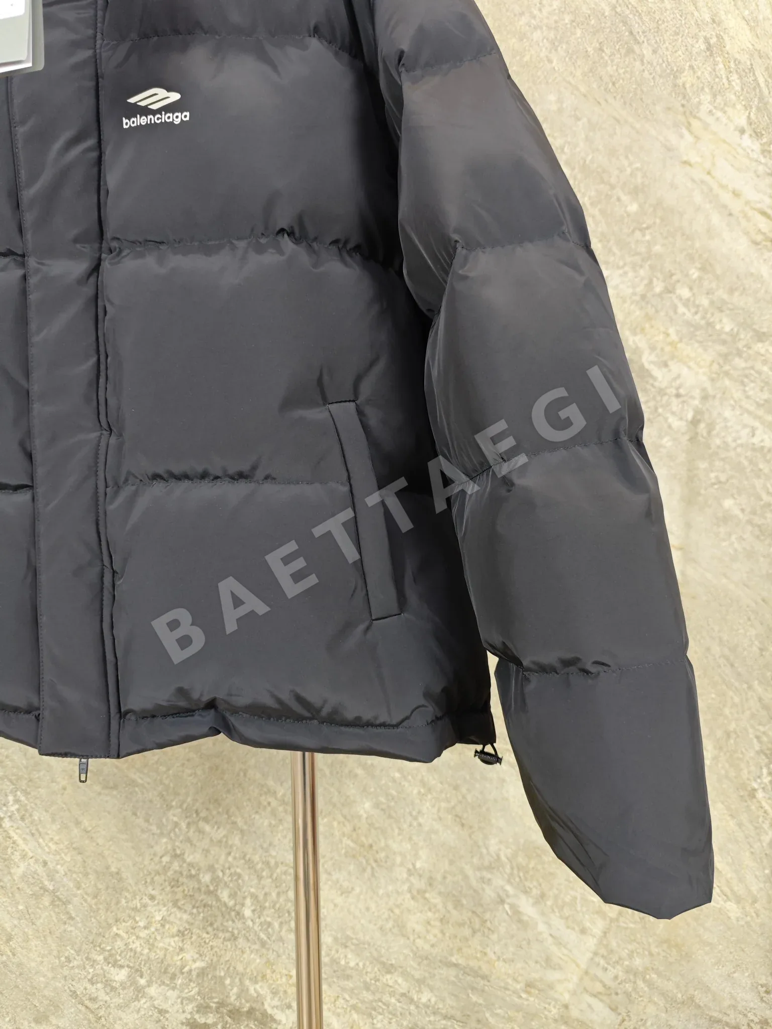 발렌시아가 스키웨어 3B 스포츠 아이콘 스키 퍼퍼 25FW 상세 이미지 4
