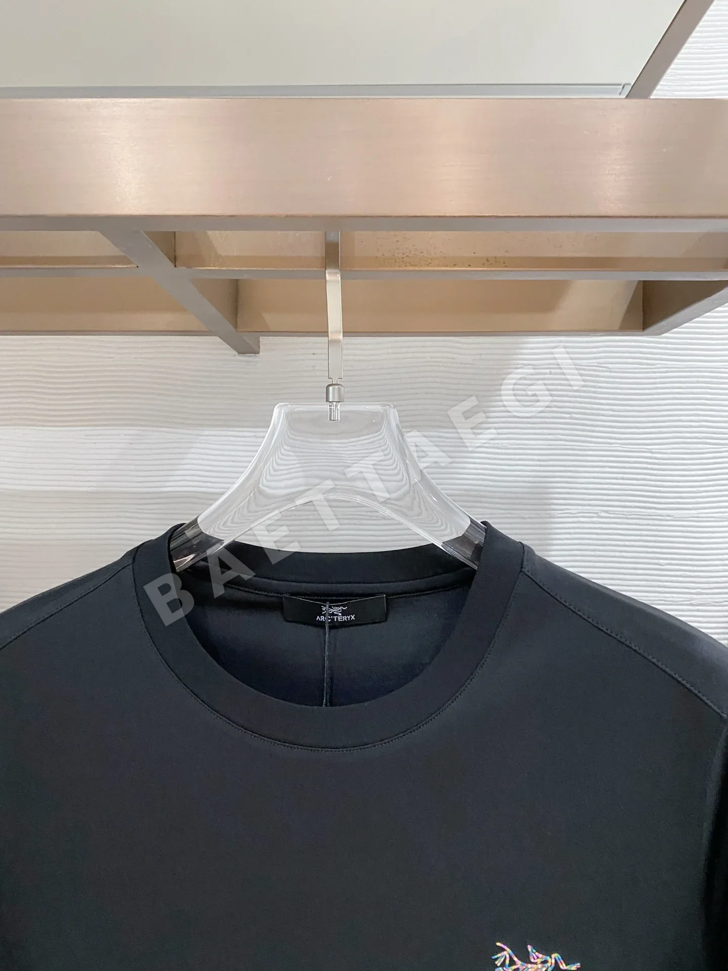 아크테릭스 남성 크루넥 반팔 티셔츠 상세 이미지 2