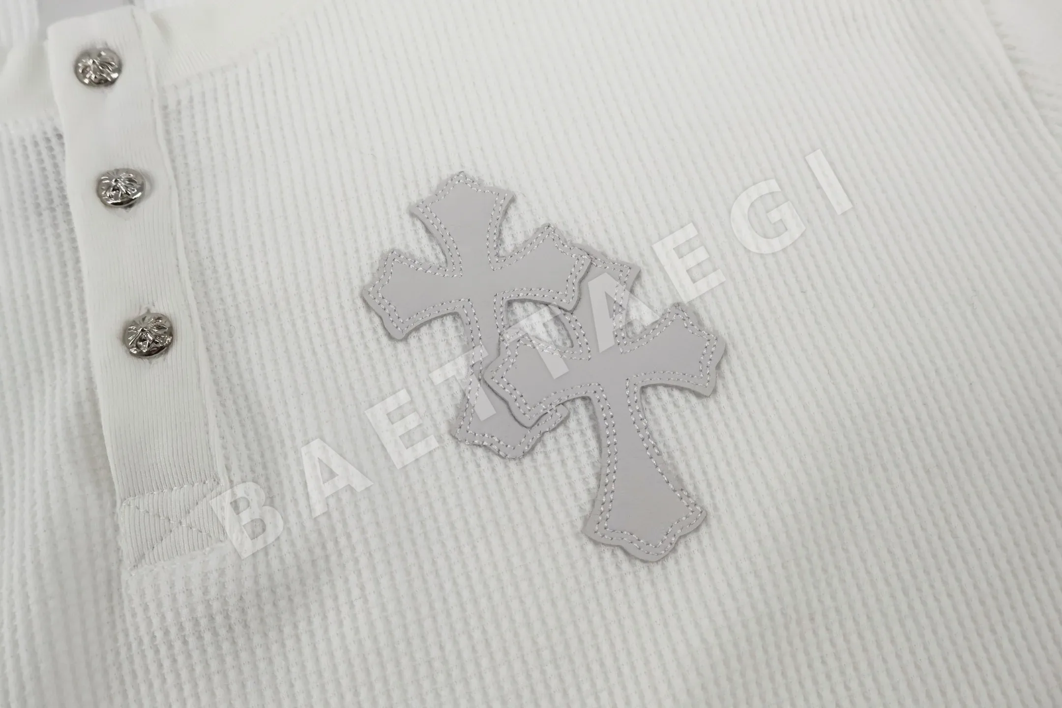 크롬하츠 헨리카라 크로스 패치워크 긴팔 티셔츠 상세 이미지 3