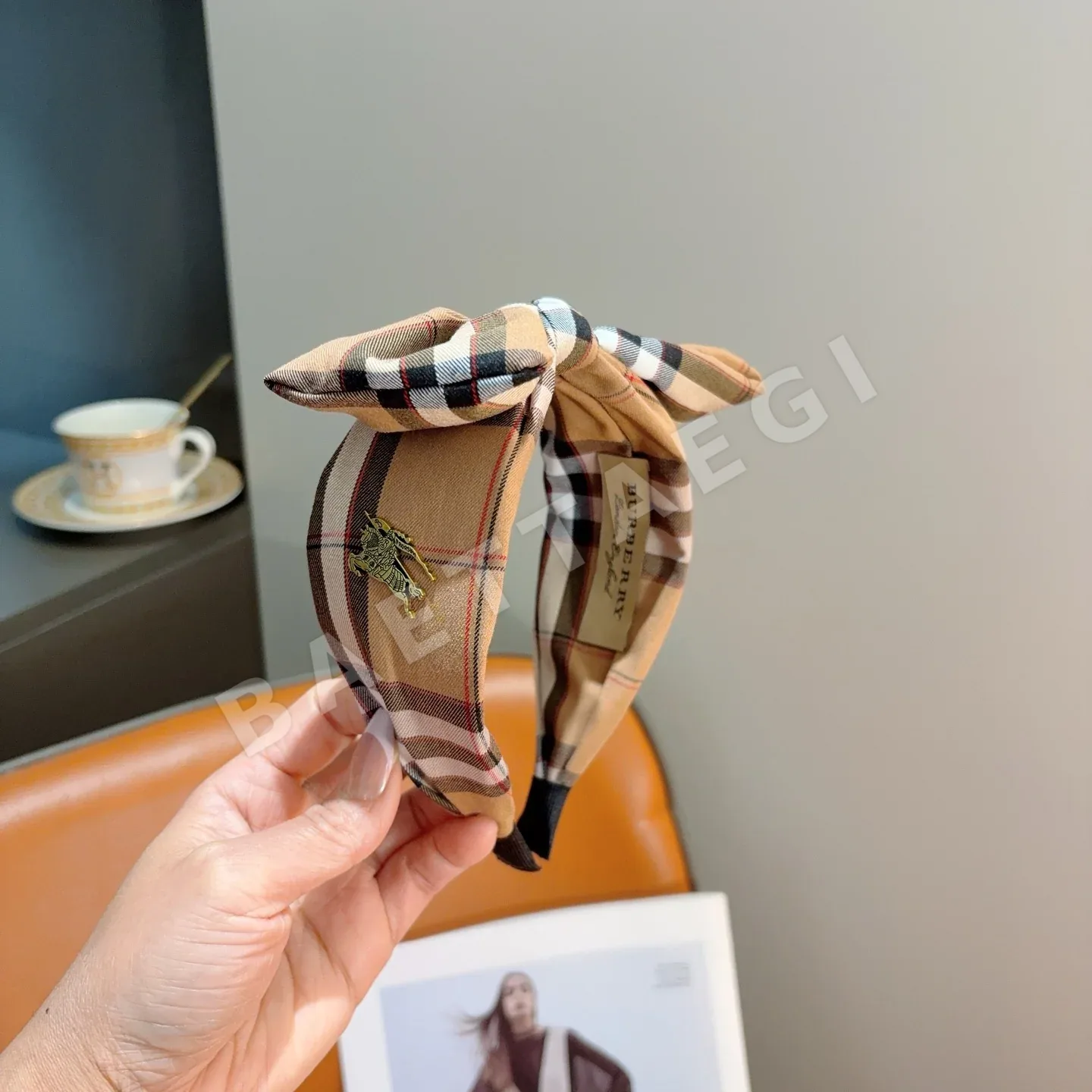 버버리 클래식 원단 헤드밴드 184932