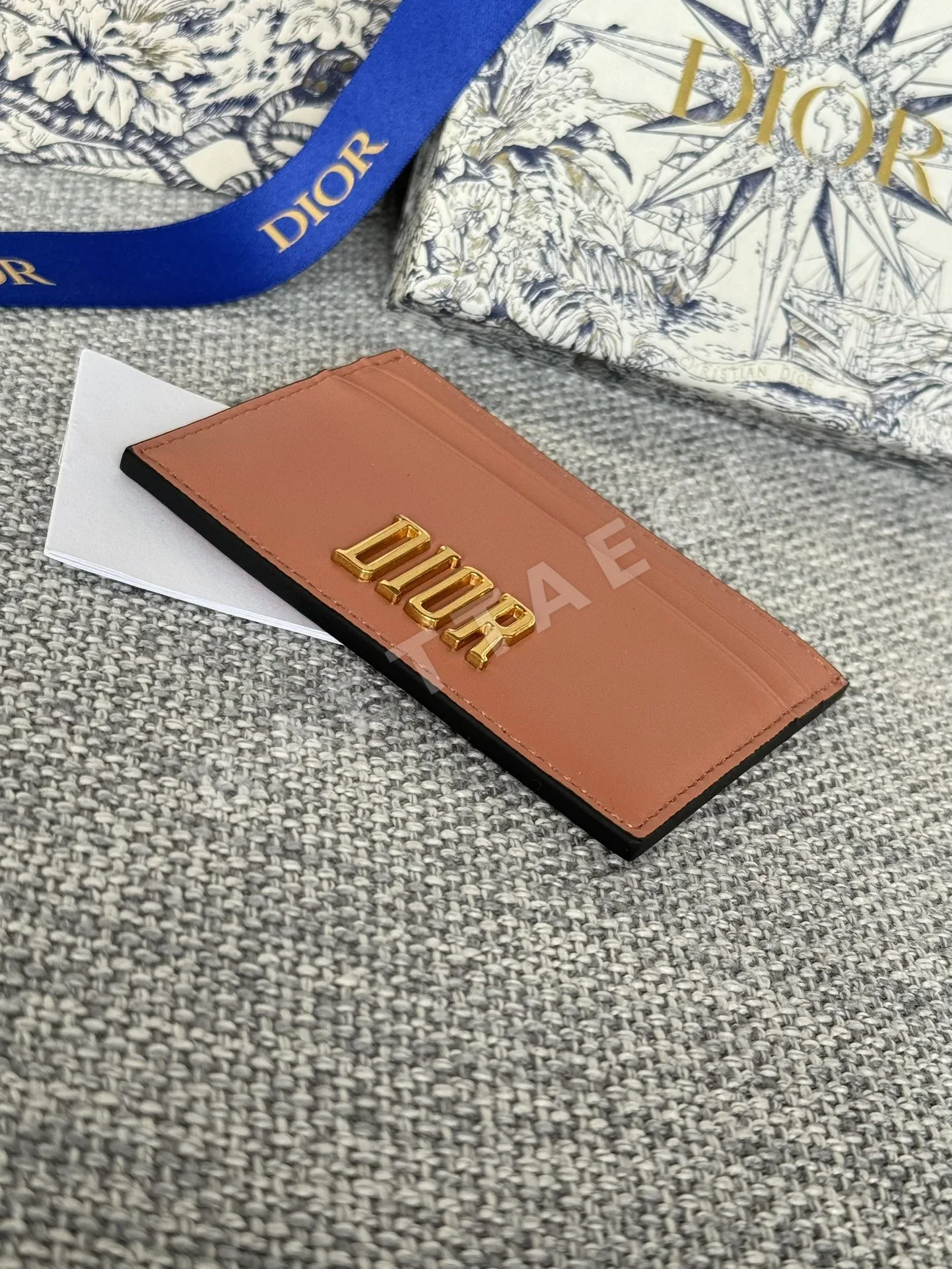 디올 플레인 카프스킨 카드홀더 지갑 상세 이미지 6