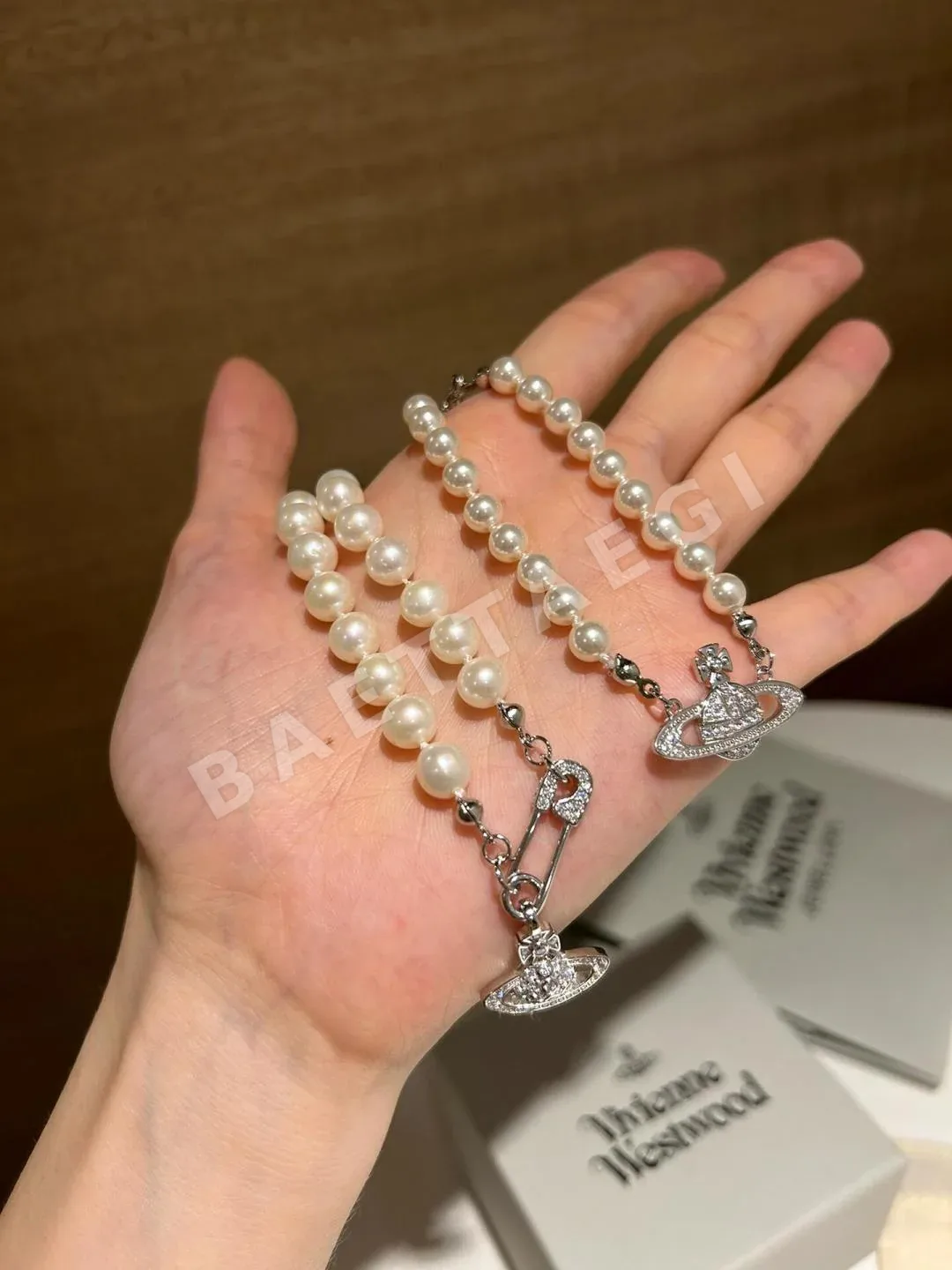 비비안웨스트우드 새턴 진주 장식 목걸이 상세 이미지 2