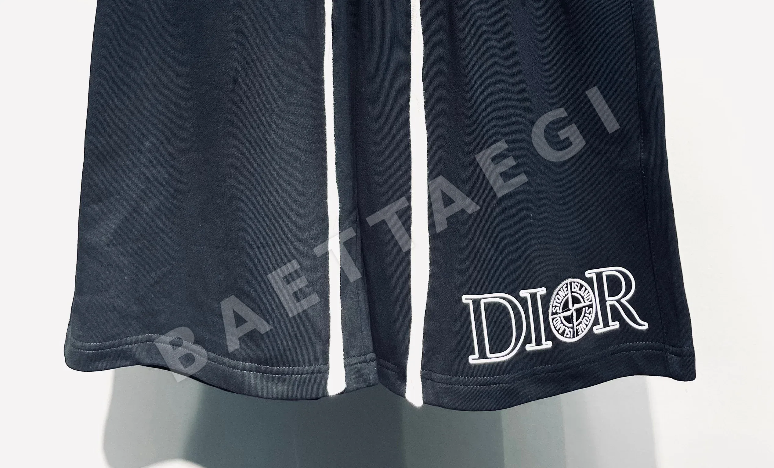 스톤아일랜드 남여공용 반바지 51377 Stone Island Shorts 상세 이미지 4