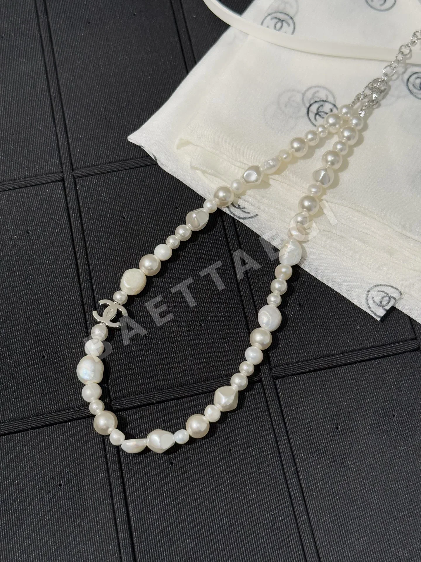 샤넬 담수진주 더블 C 숏 목걸이 상세 이미지 8