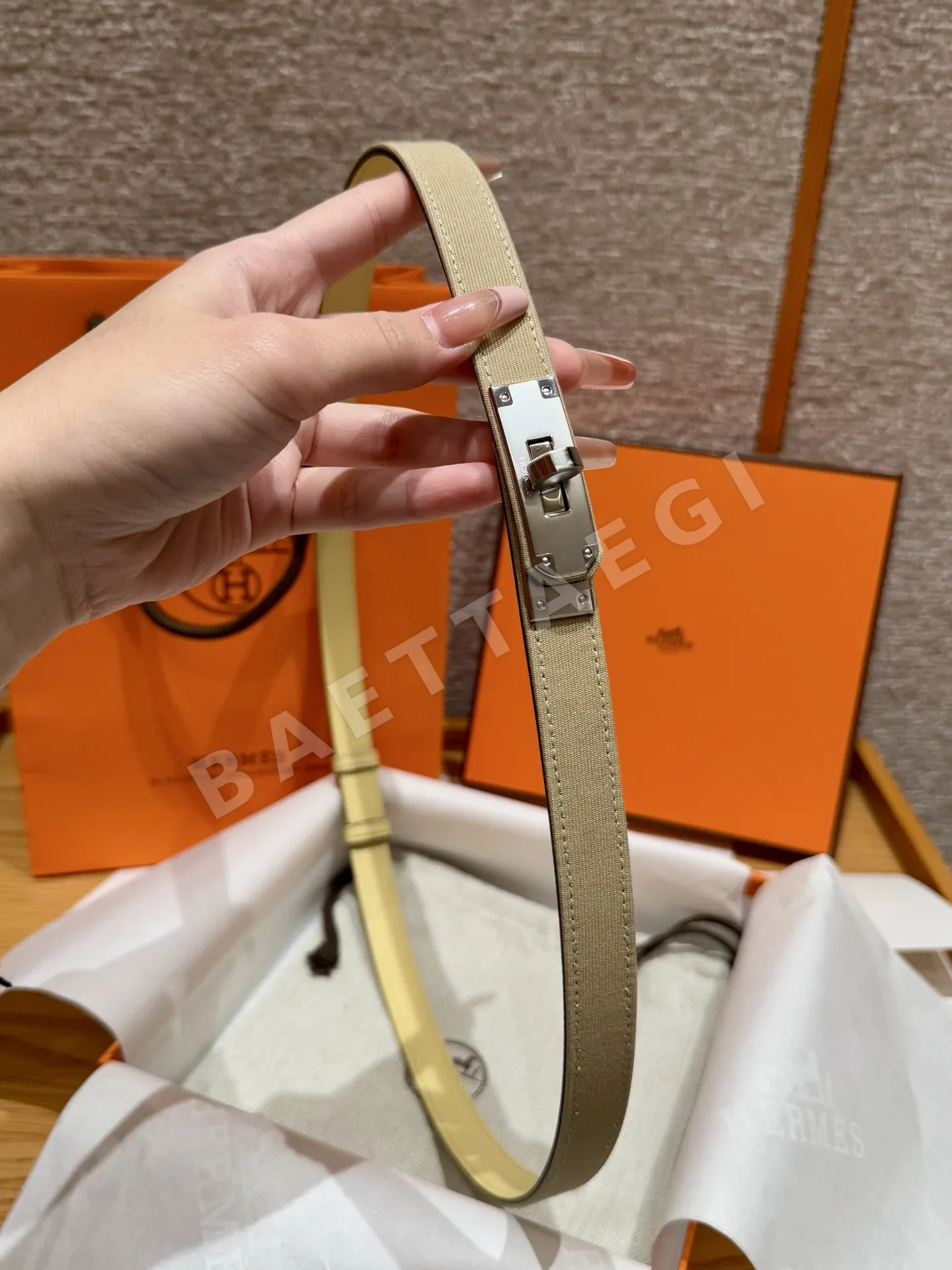 에르메스 H 캔버스 켈리 버클 벨트 상세 이미지 3