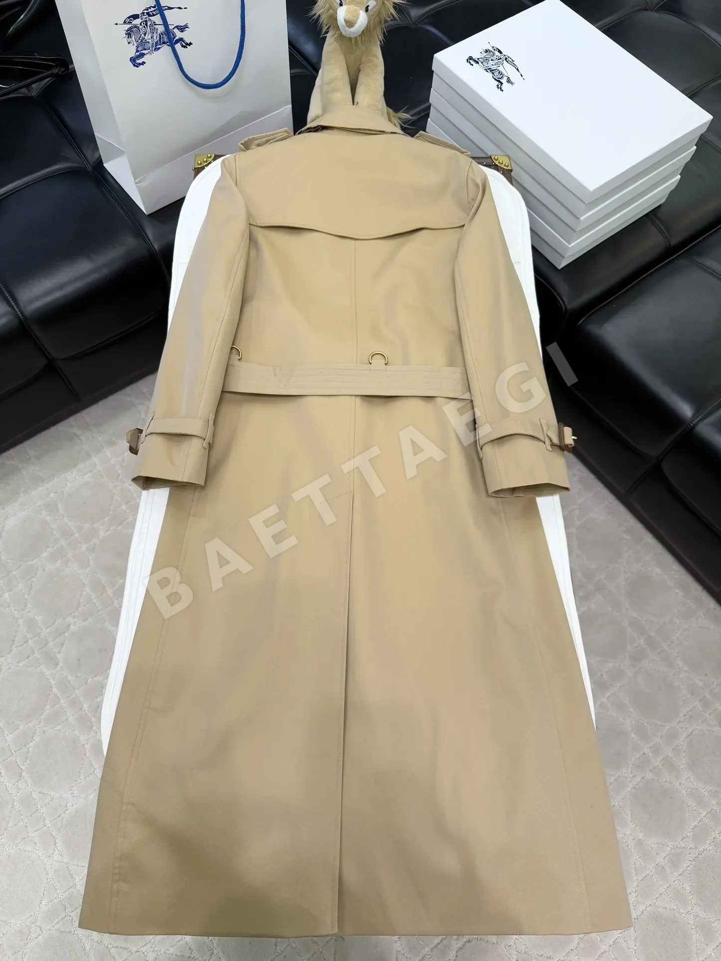 버버리 켄징턴 핏 헤리티지 트렌치 여성 자켓 상세 이미지 2