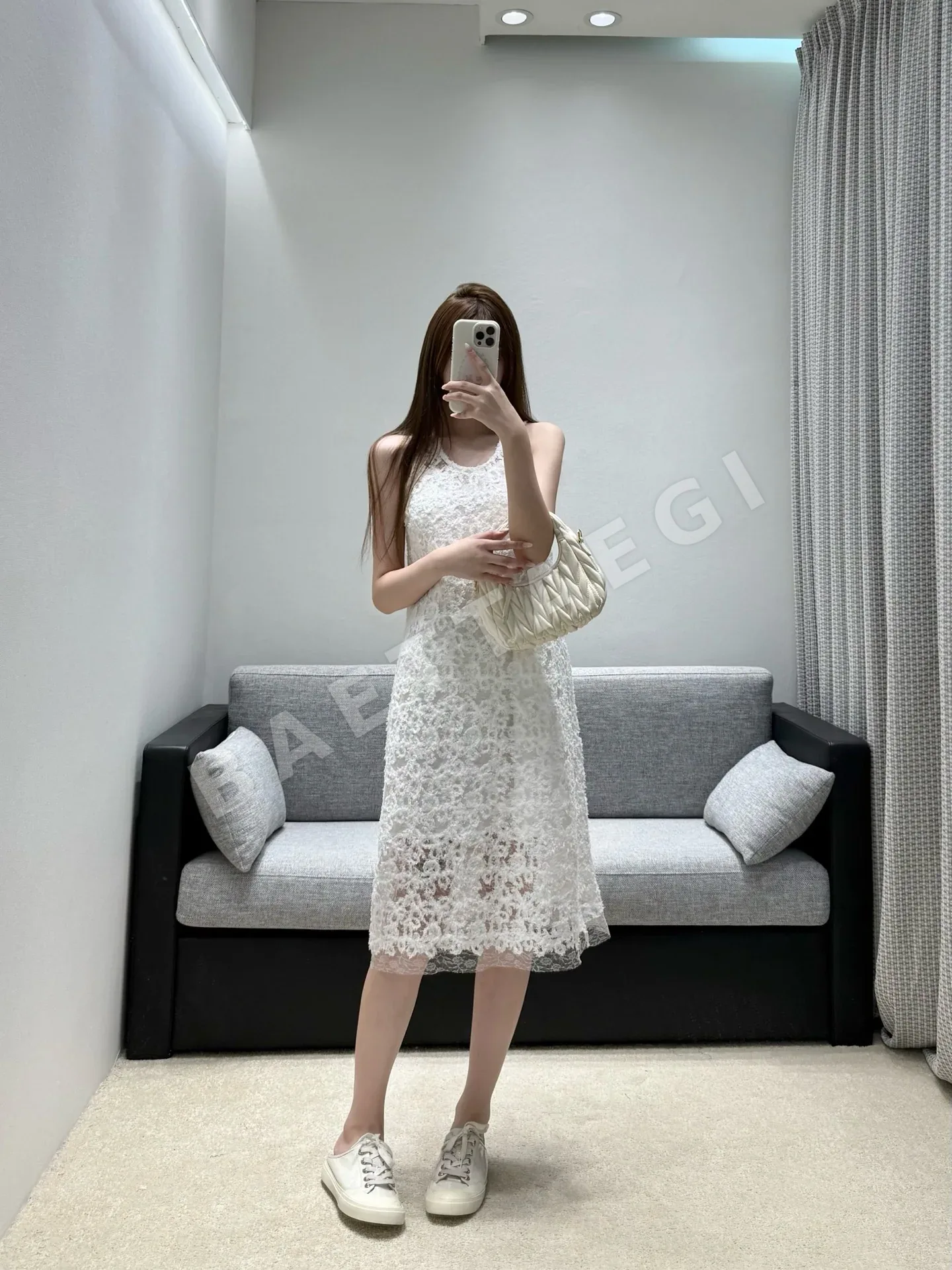 샤넬 화이트 레이스 메시 원피스 132164