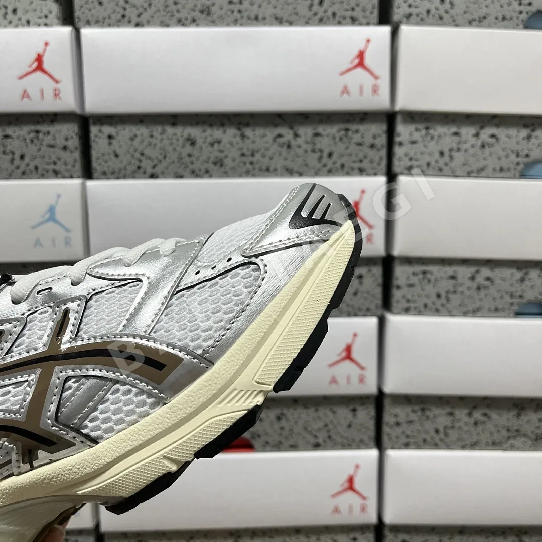 아식스 [VP] 젤 1130 1201A256-113 200546 Asics Gel-1130 White Clay Canyon 상세 이미지 2
