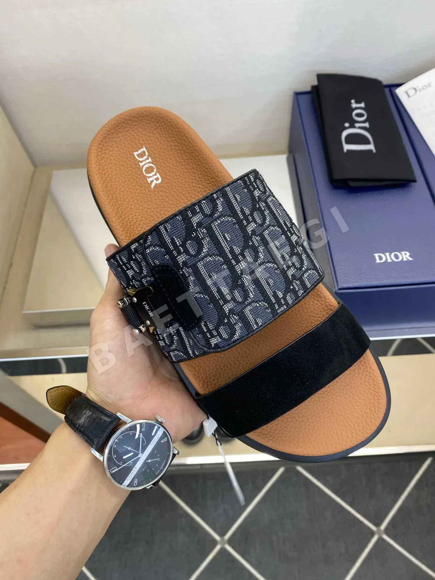 디올 울 캔버스 버클 남성 슬리퍼 상세 이미지 5