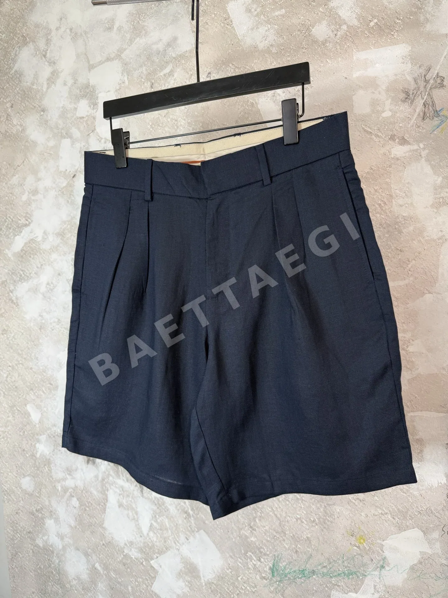 로로피아나 린넨 더블 플리츠 남성 반바지 상세 이미지 4