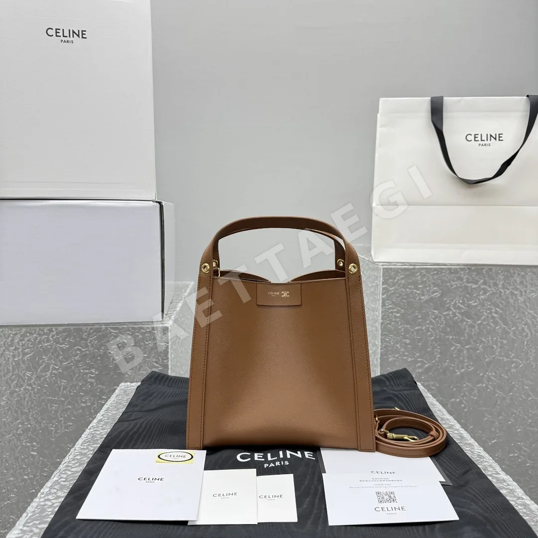 셀린느 풀 가죽 브라운 모노그램 버킷백 세일상품 상세 이미지 1