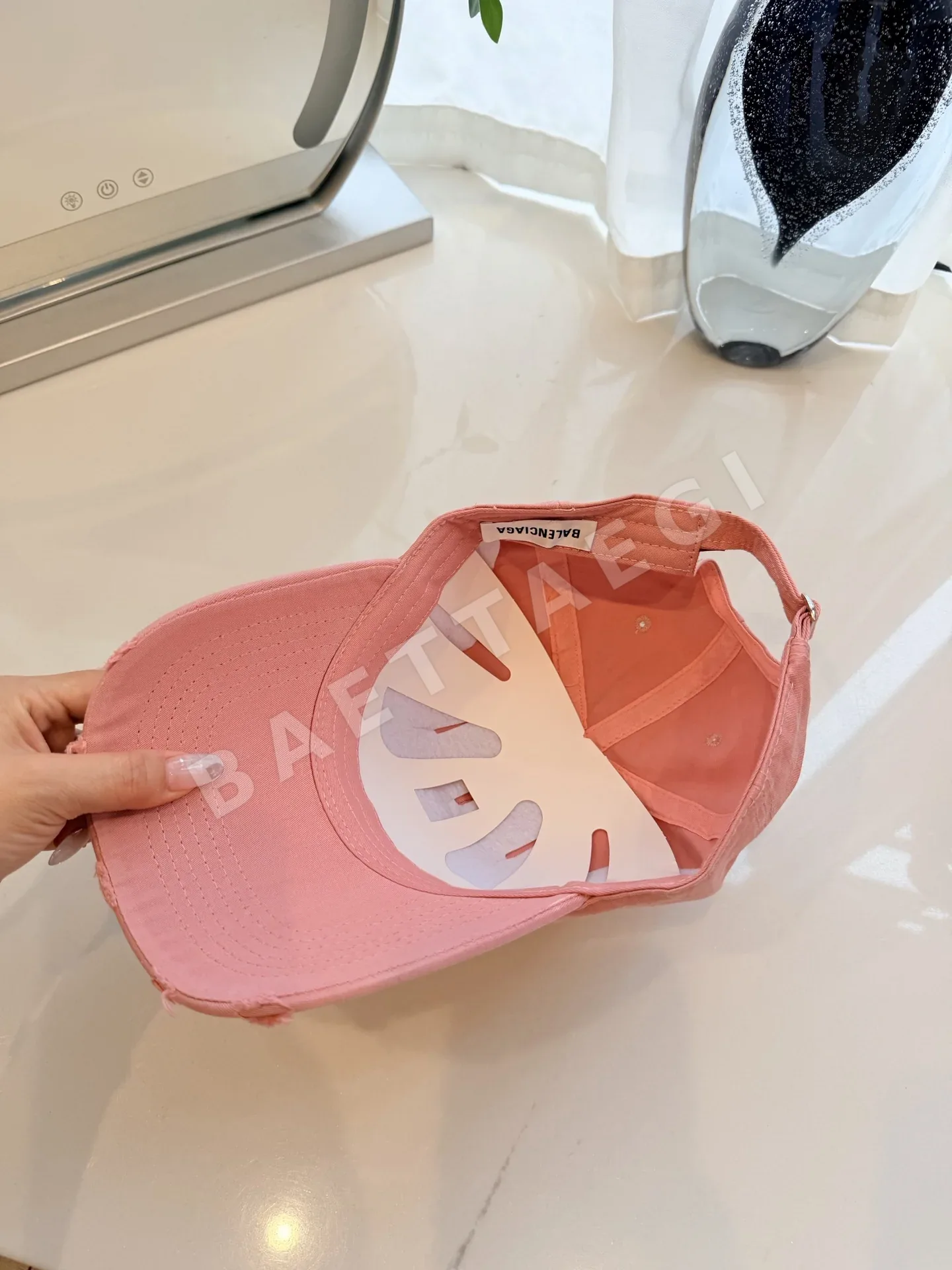 발렌시아가 마카롱 데미지 베이스볼 캡 상세 이미지 8