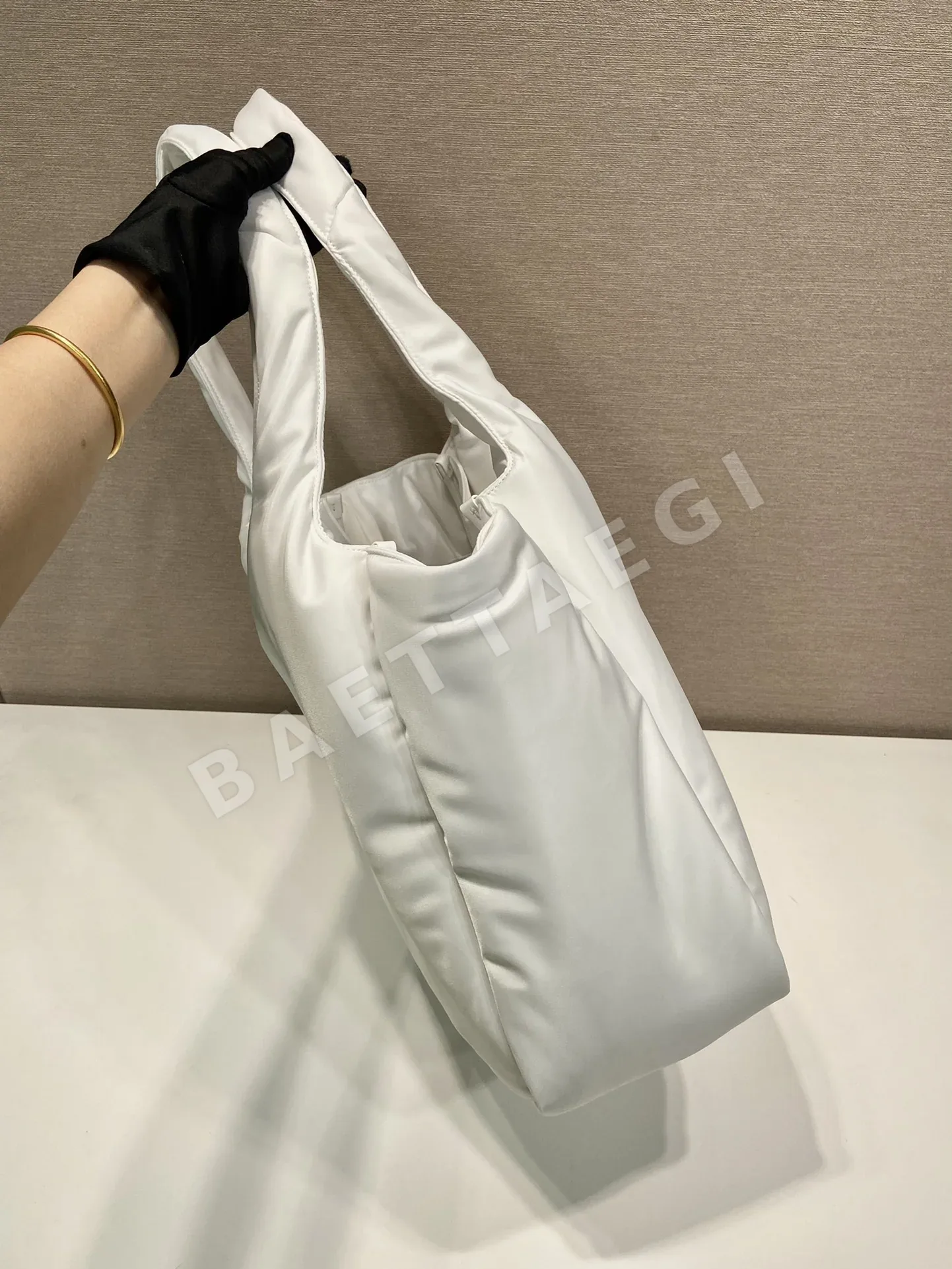 프라다 나일론 토트백 1BG449 상세 이미지 5