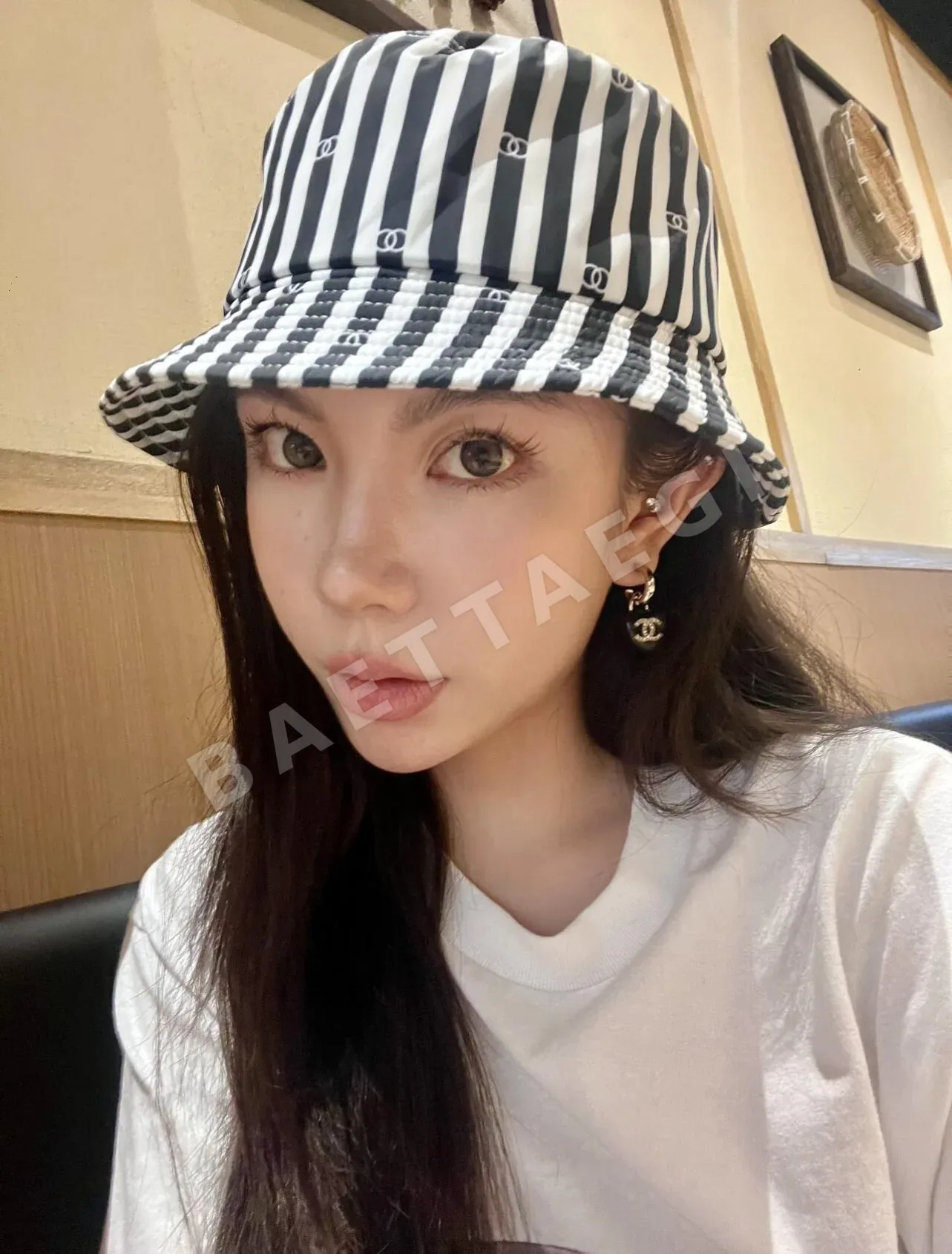 샤넬 스트라이프 버킷 햇 모자 상세 이미지 1