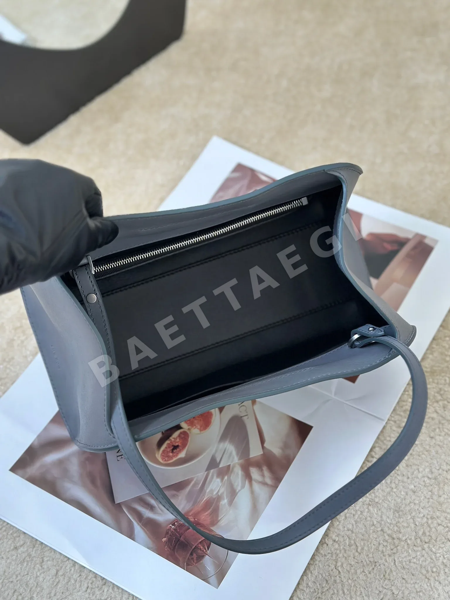 더로우 가방 상세 이미지 9