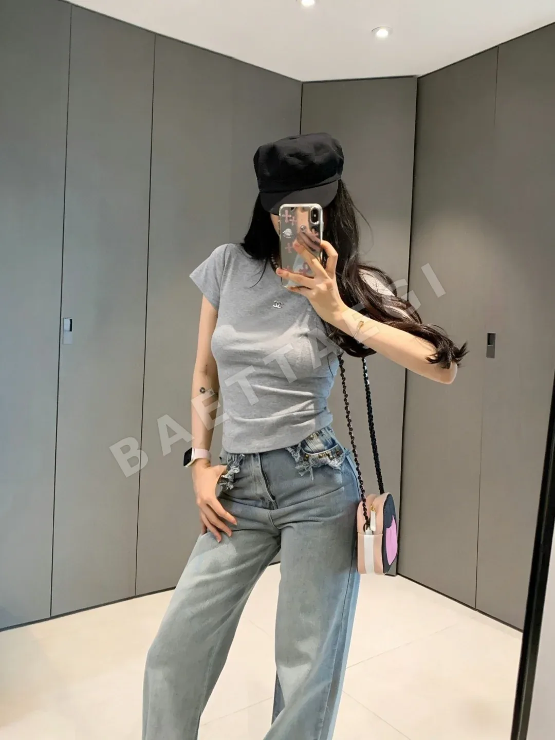 샤넬 다이아몬드 장식 여성 반팔 티셔츠 상세 이미지 8