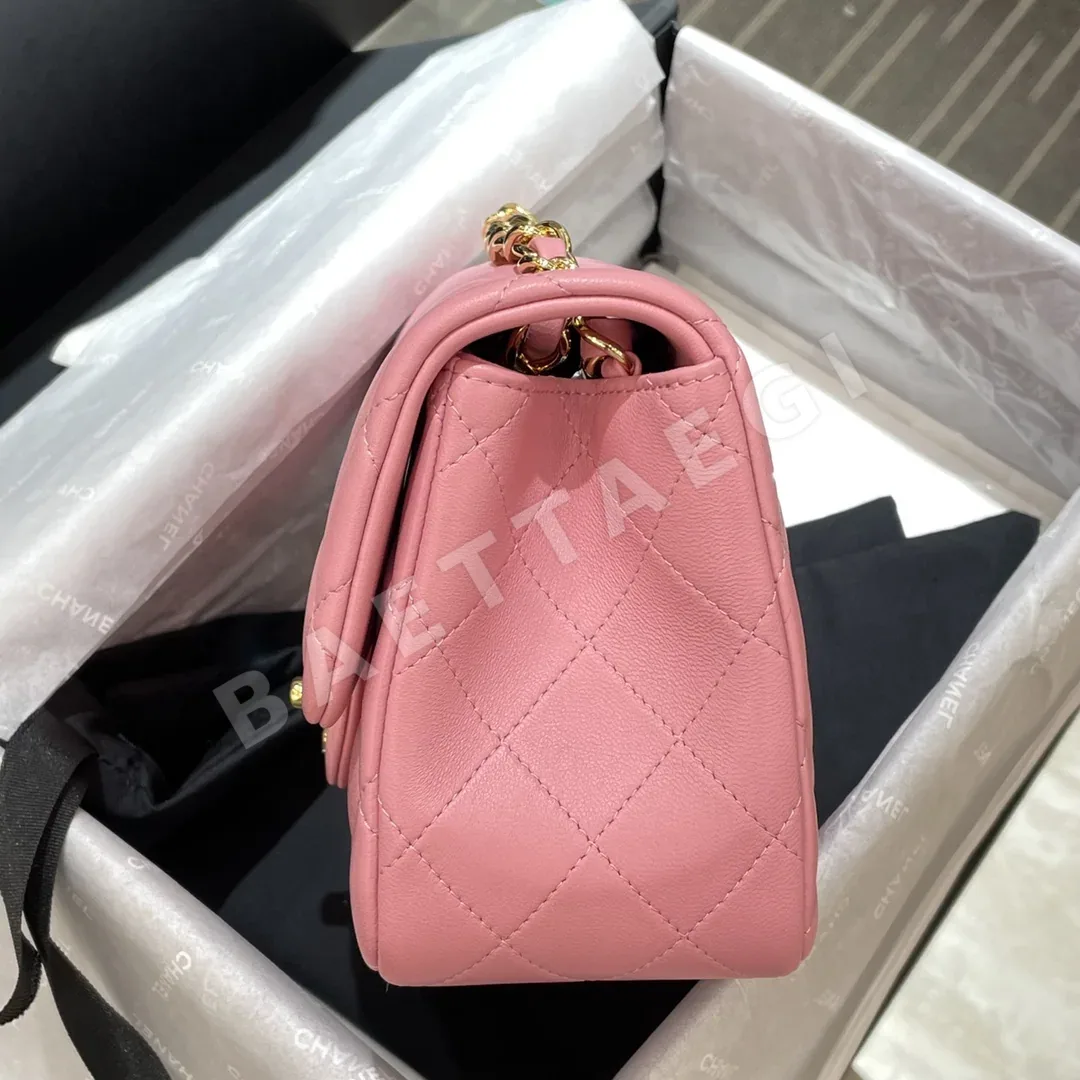 샤넬 클래식 플랩백 램스킨 가방 상세 이미지 4