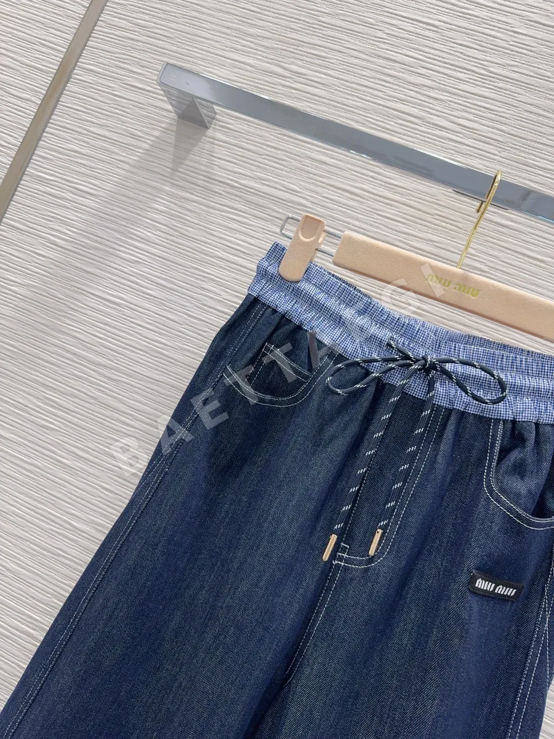 미우미우 3D 테일러링 데님 여성 바지 상세 이미지 3