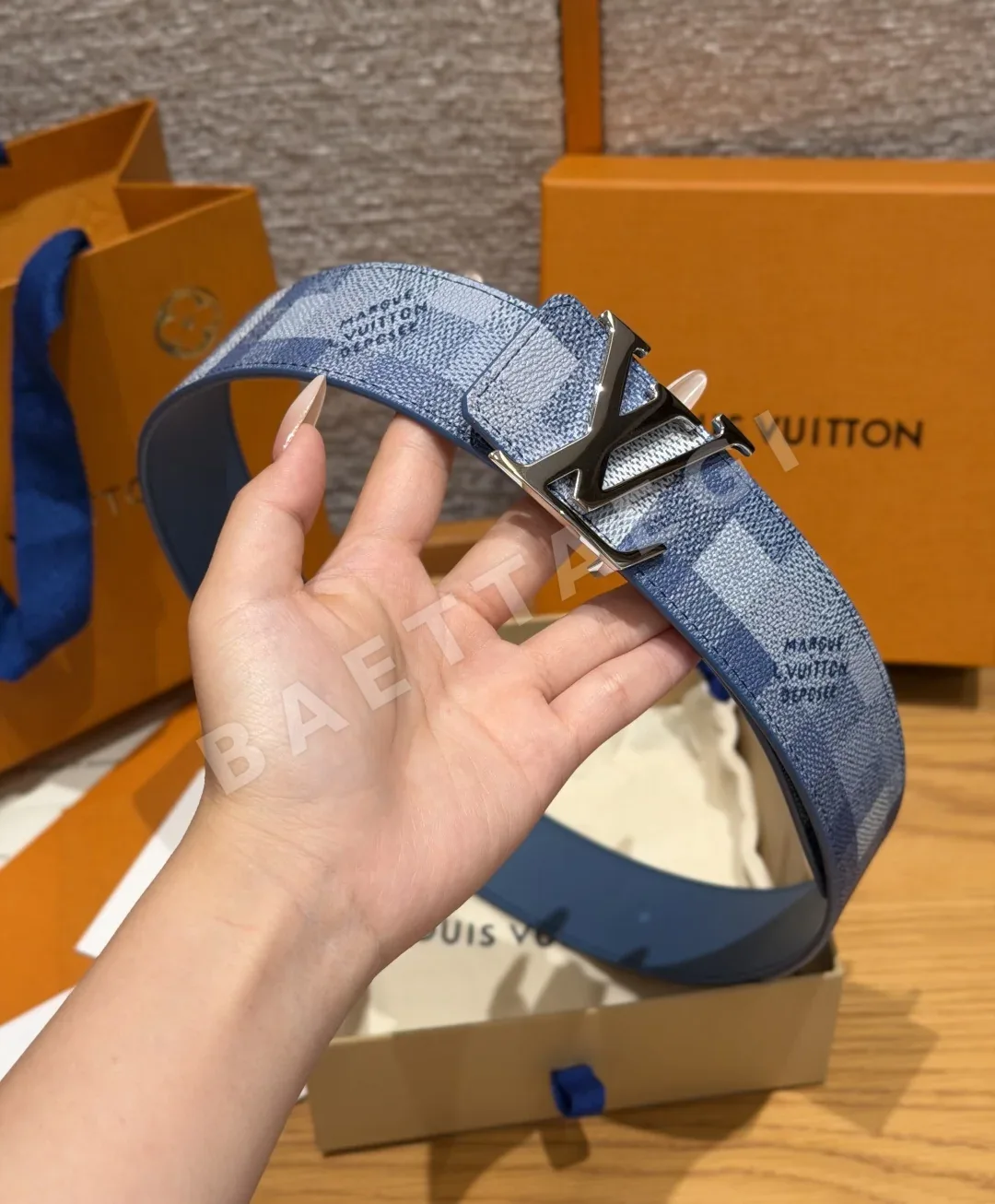 루이비통 다미에 그라데이션 리버시블 벨트 상세 이미지 5