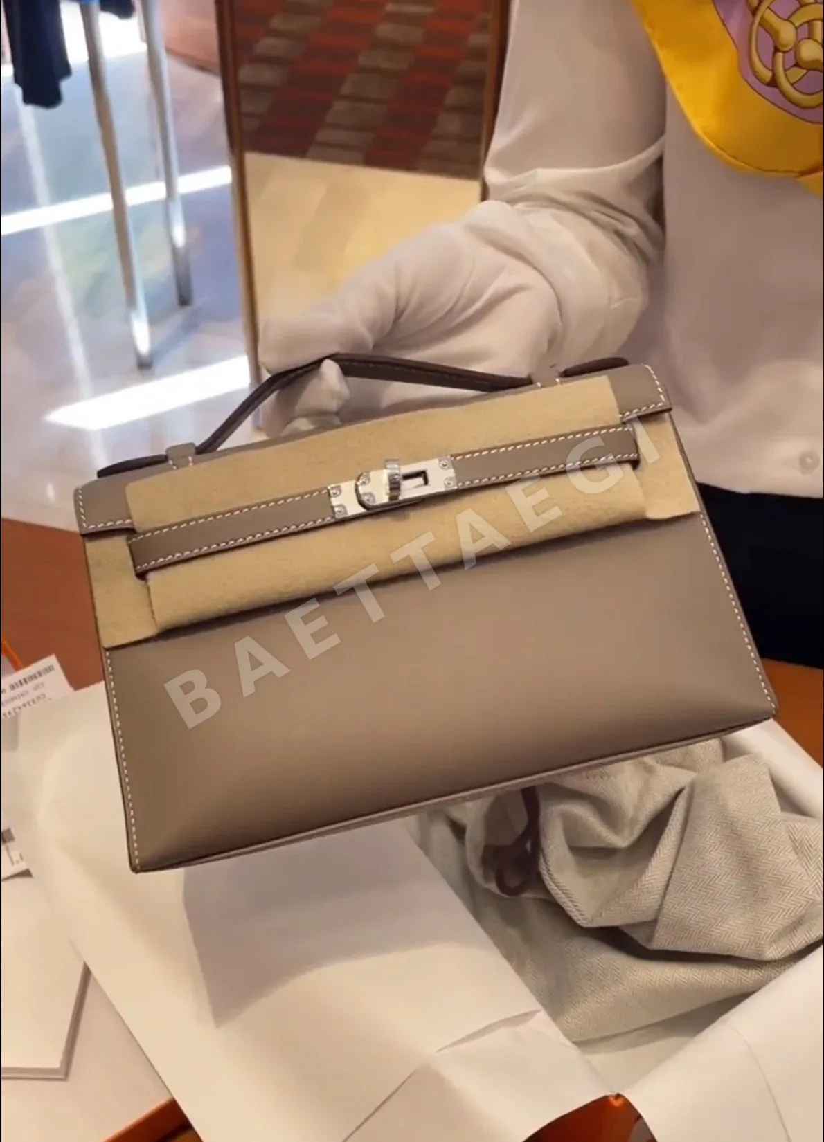 에르메스 켈리 포쉐트 가방 133142