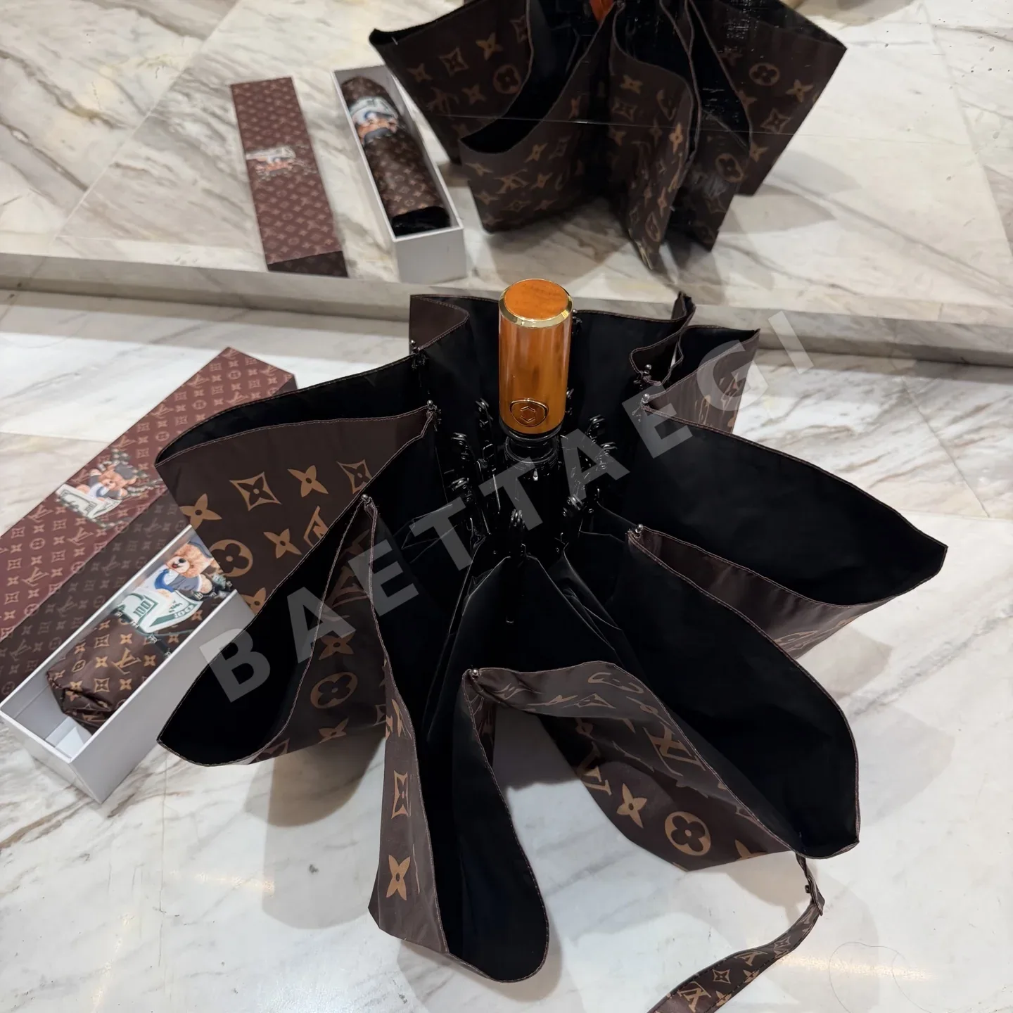루이비통 3단 자동 접이식 우산 상세 이미지 5