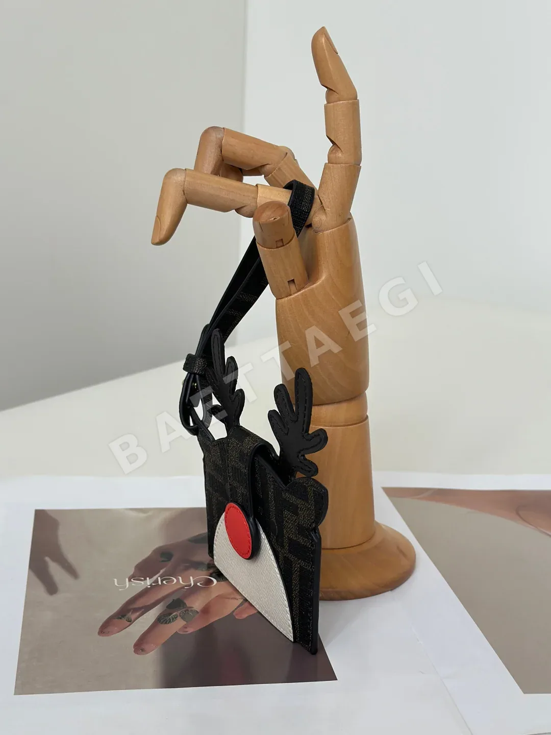 펜디 동물 모티프 카드홀더 키링 상세 이미지 2