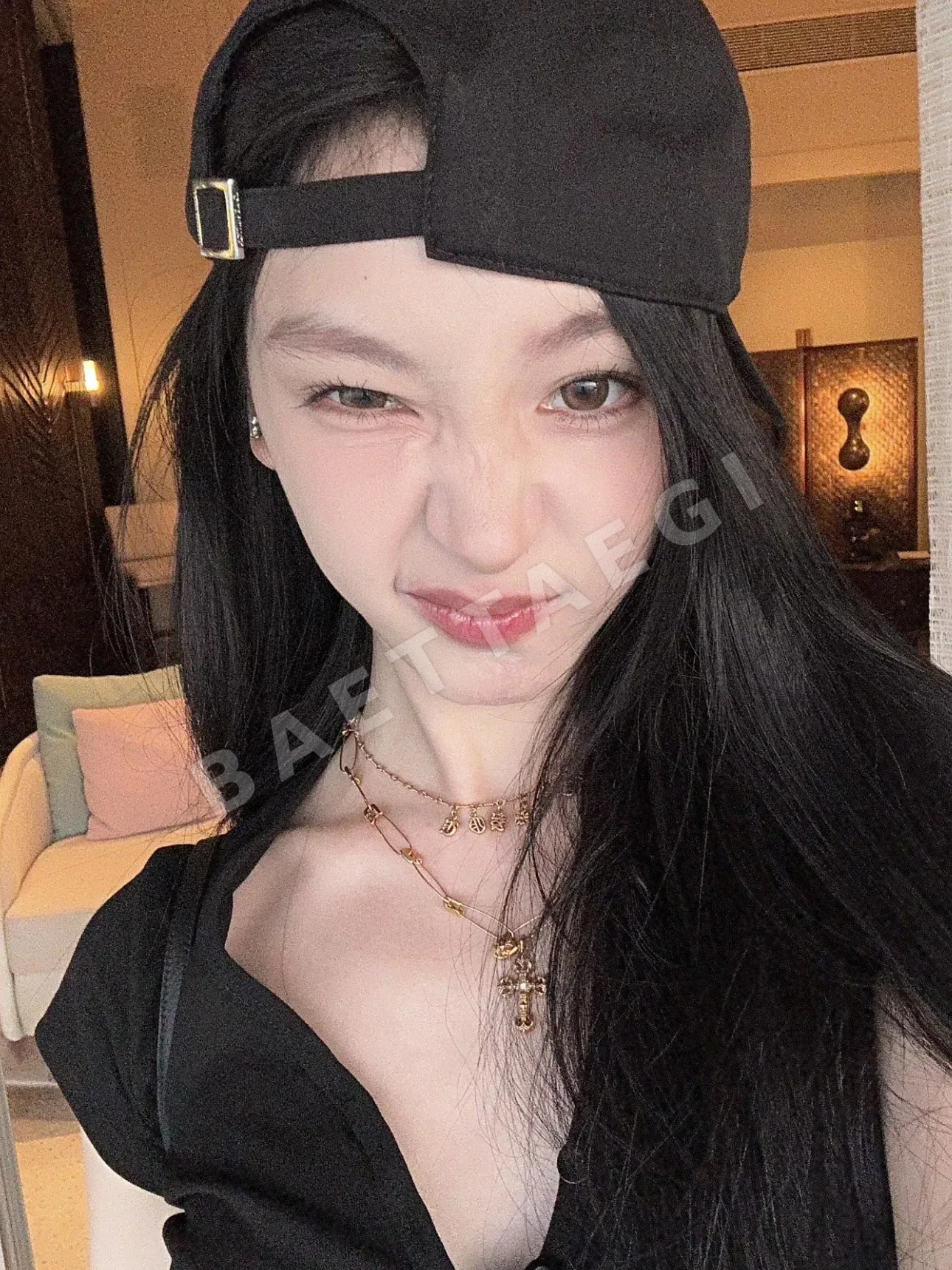 크롬하츠 금도금 십자가 펜던트 목걸이 상세 이미지 4