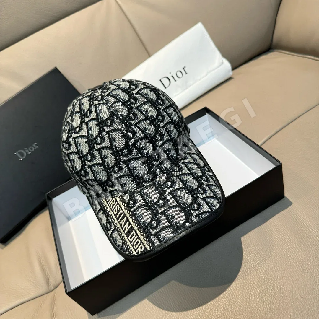 디올 모노그램 베이스볼 모자 상세 이미지 2