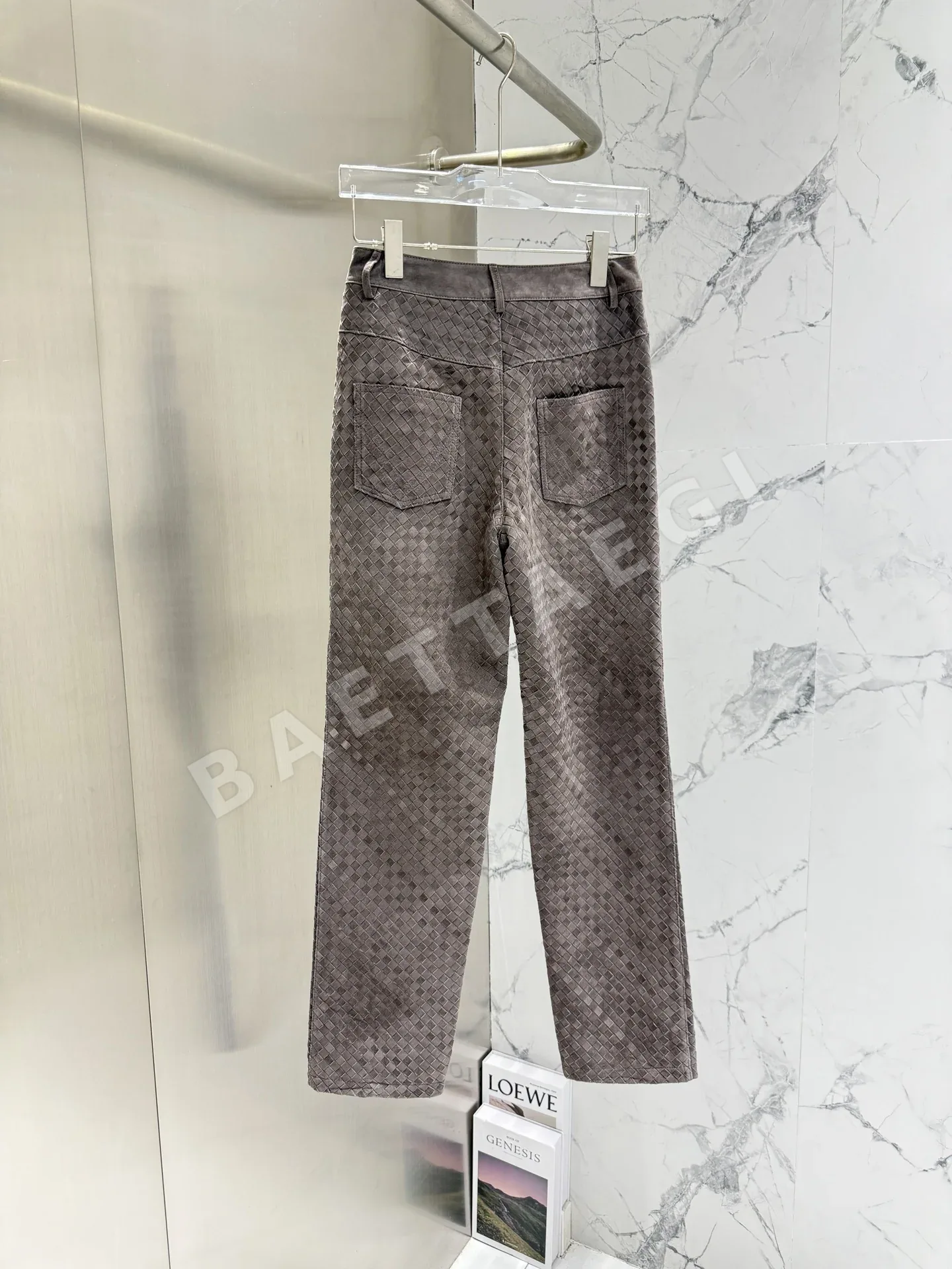 보테가베네타 램스킨 와이드 스트레이트 여성 바지 상세 이미지 8