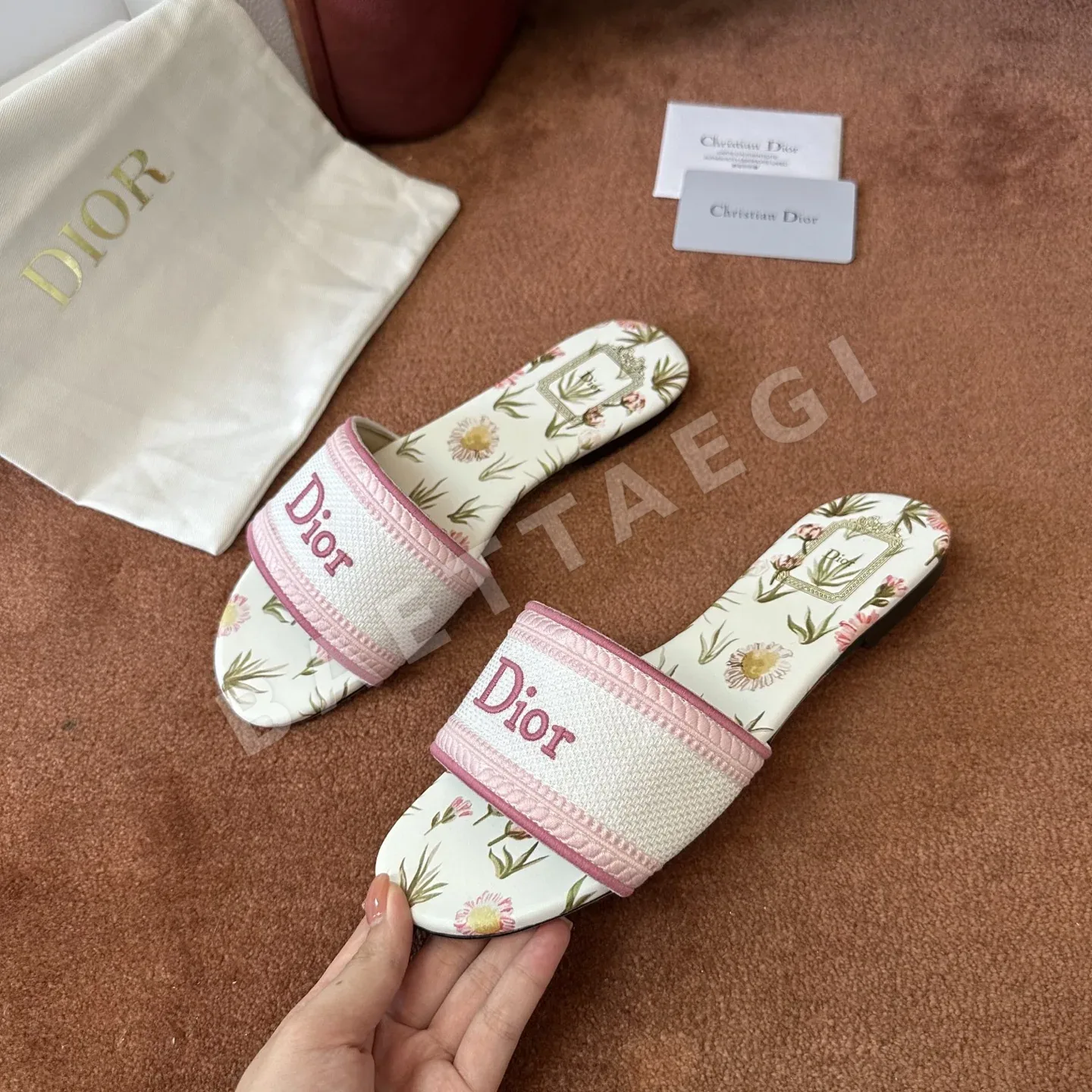 디올 디웨이 뮬 캔버스 로고 컴퓨터 자수 상세 이미지 8