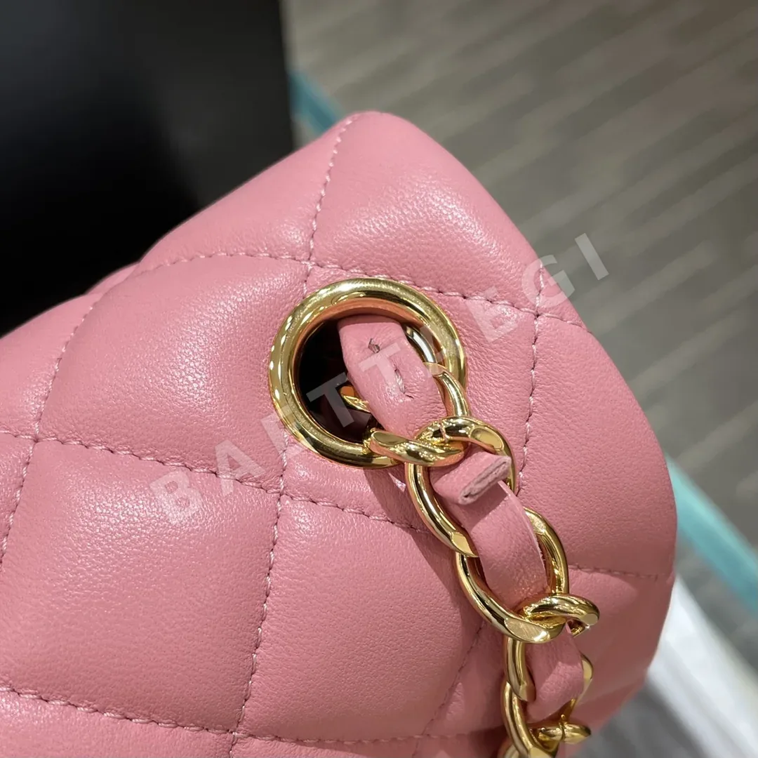 샤넬 클래식 플랩백 램스킨 가방 상세 이미지 6