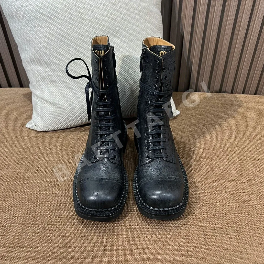 미우미우 부츠 가죽 빈티지 페인팅 마감 187257