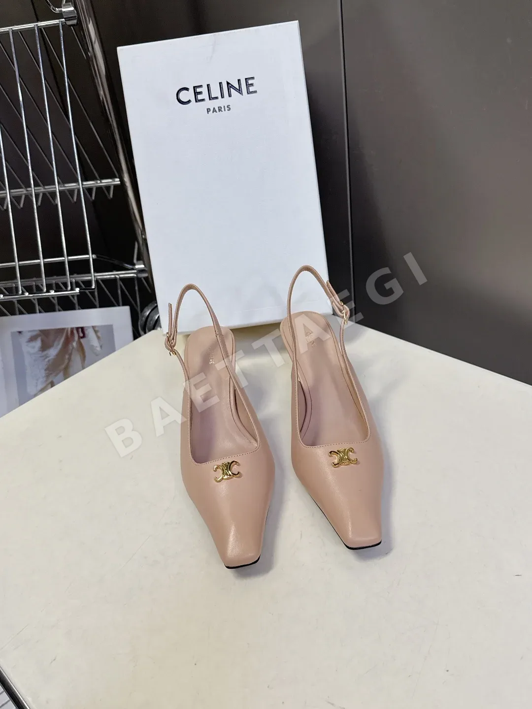 셀린느 뾰족 앞코 여성 신발 98764