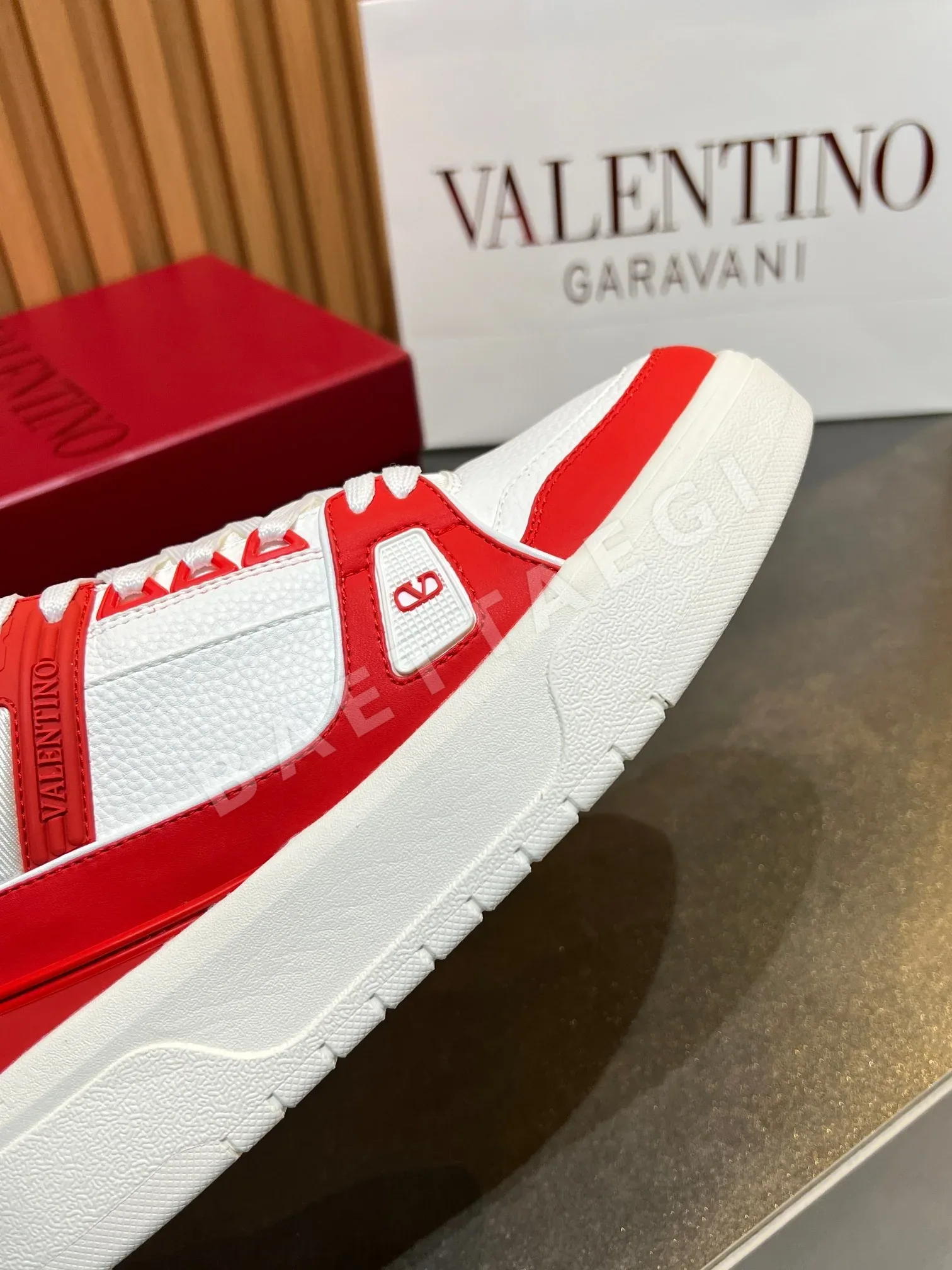 발렌티노 VLTN 커플 슈즈 상세 이미지 6