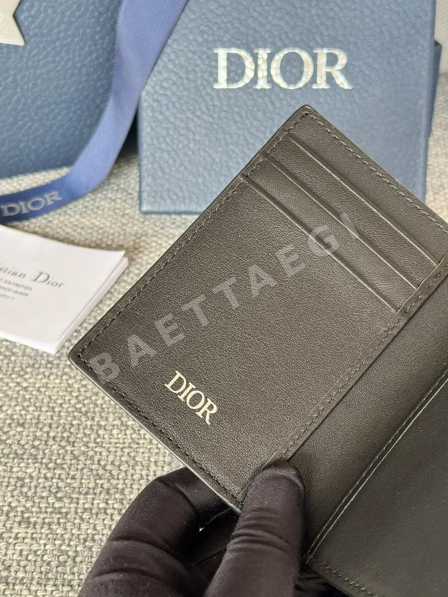 디올 CD 다이아몬드 패턴 세로형 지갑 상세 이미지 7