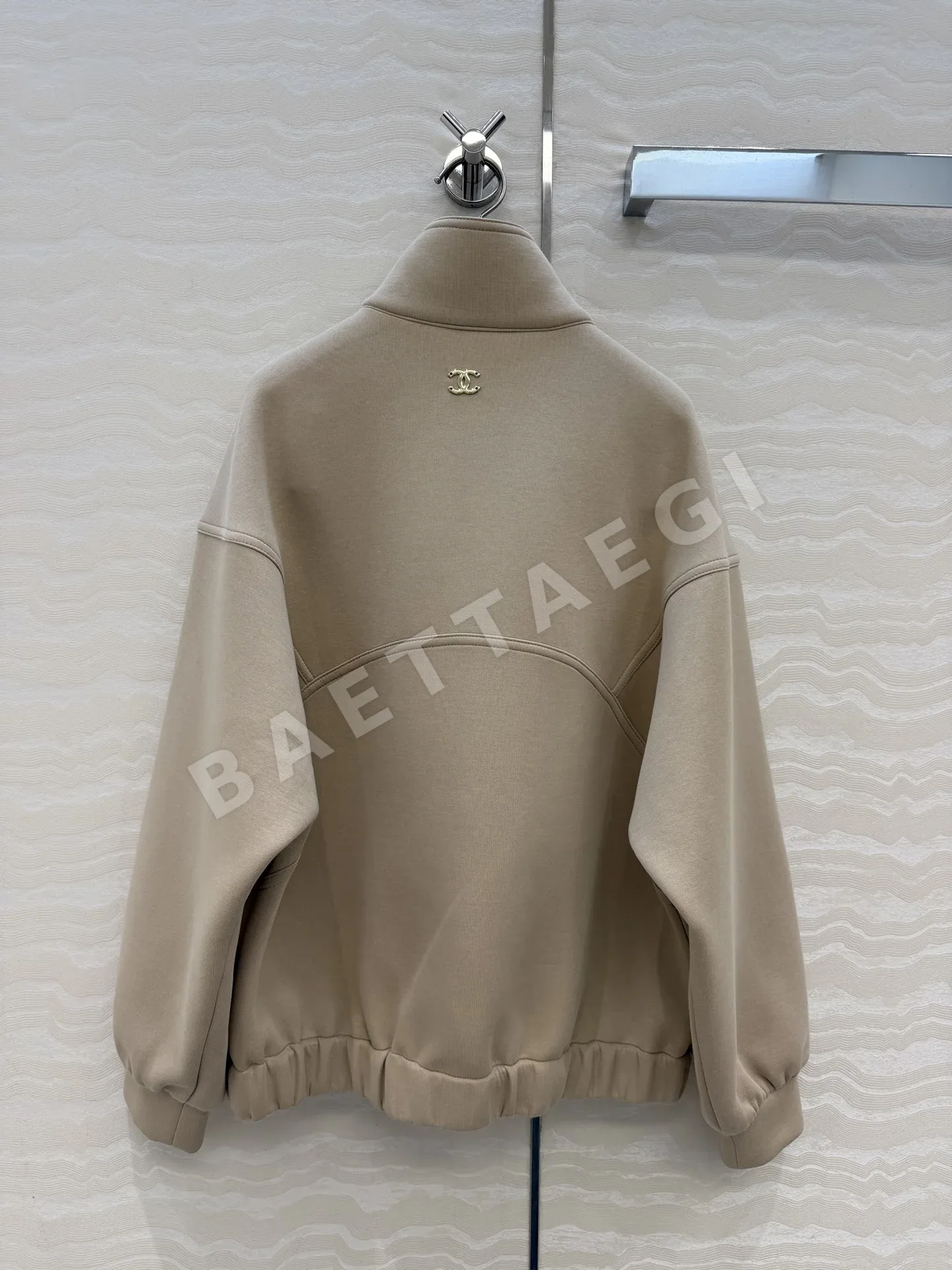 샤넬 하프 집업 스웨트셔츠와 롱스커트 세트 상세 이미지 7