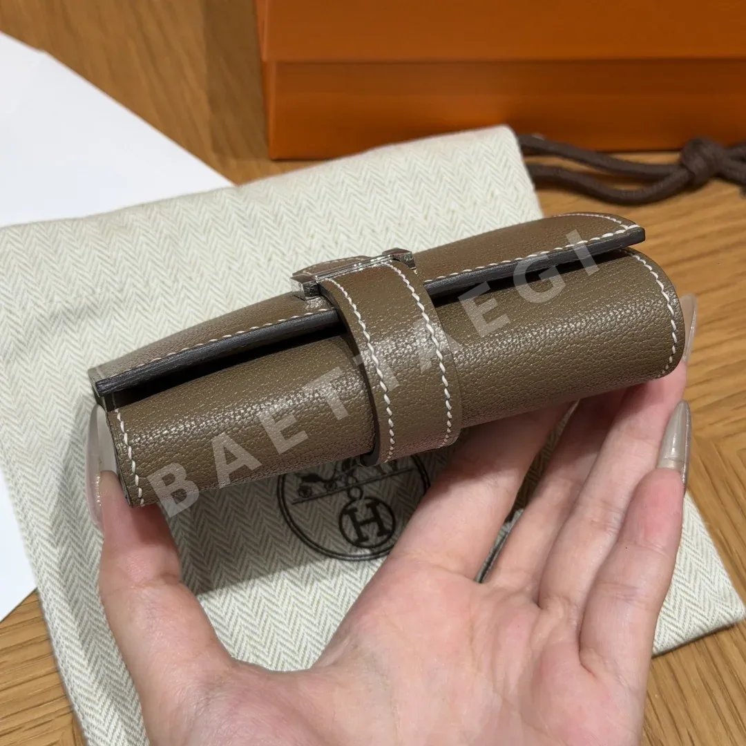 에르메스 베알른 시브르 가죽 삼단 지갑 상세 이미지 5
